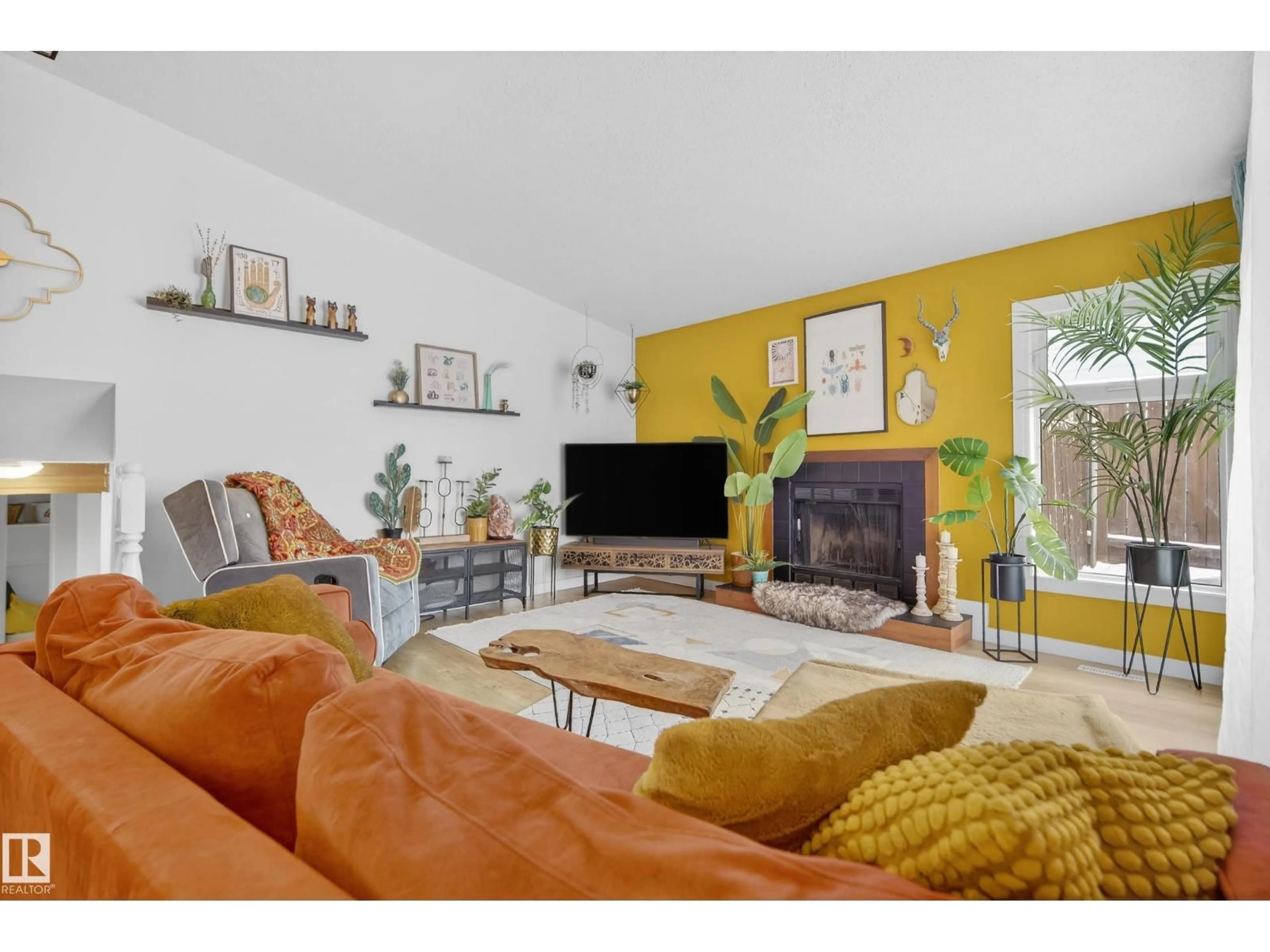 Living room with furniture, unknown for 1151 35A ST NW, Edmonton Alberta T6L2L4