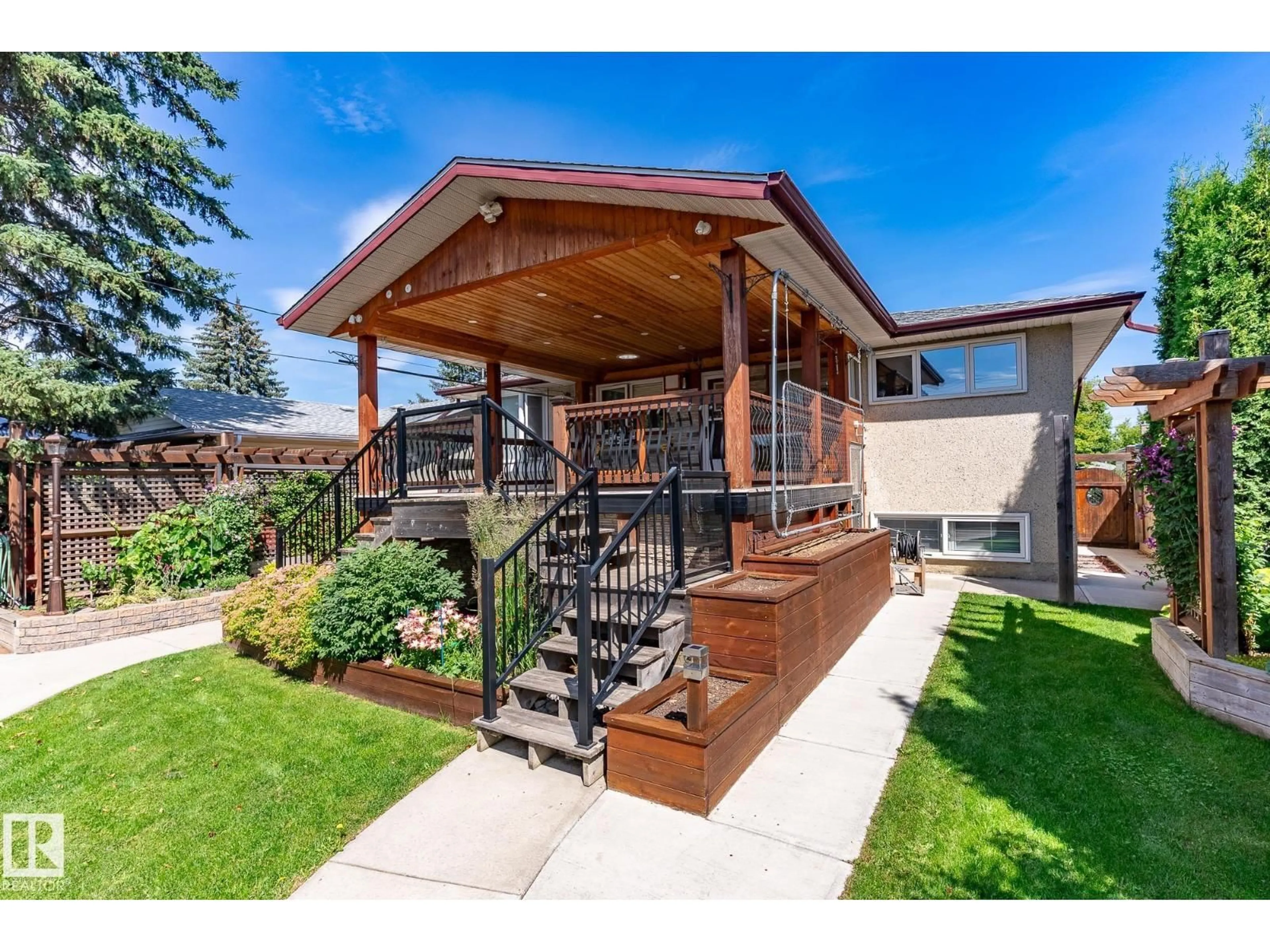 Unknown for 10326 154 ST, Edmonton Alberta T5P2H6