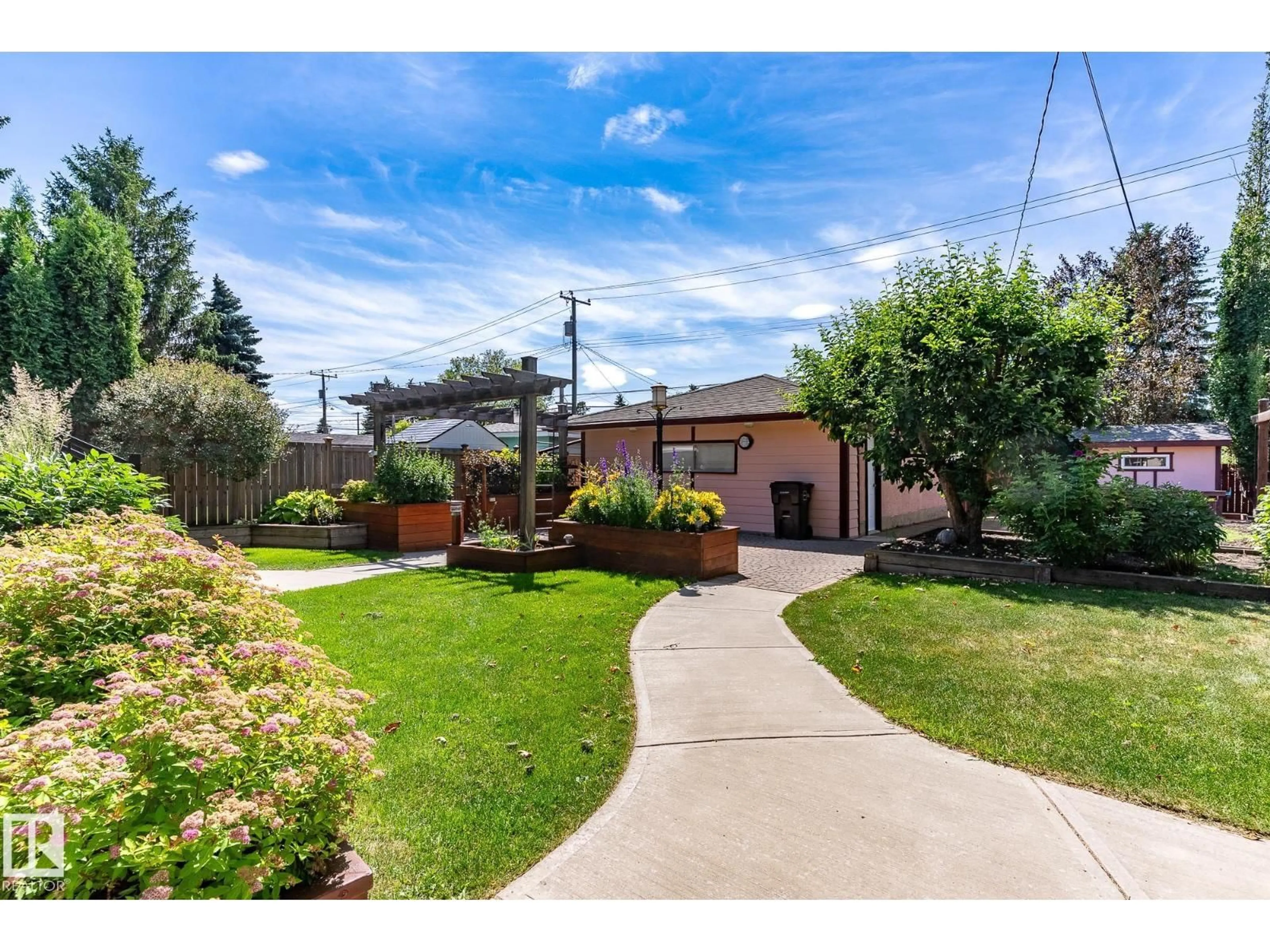 A pic from outside/outdoor area/front of a property/back of a property/a pic from drone, street for 10326 154 ST, Edmonton Alberta T5P2H6