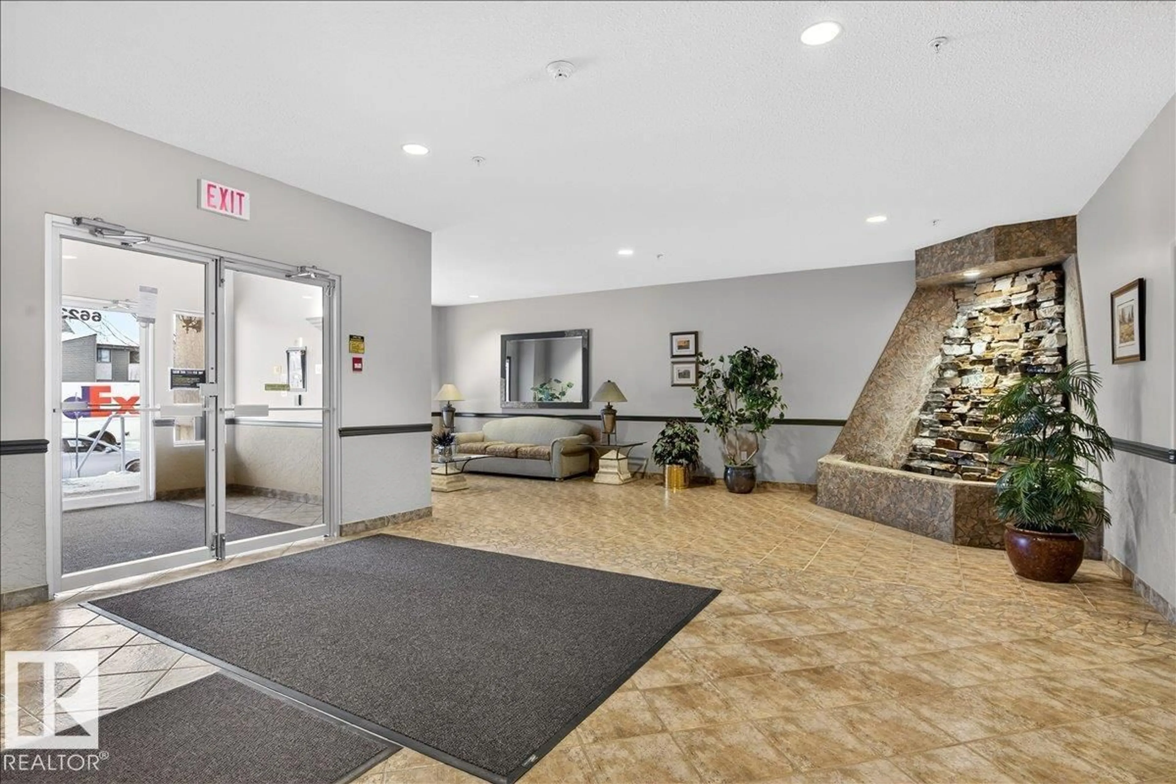 Indoor foyer for 318 - 6623 172 ST NW, Edmonton Alberta T5T6J2