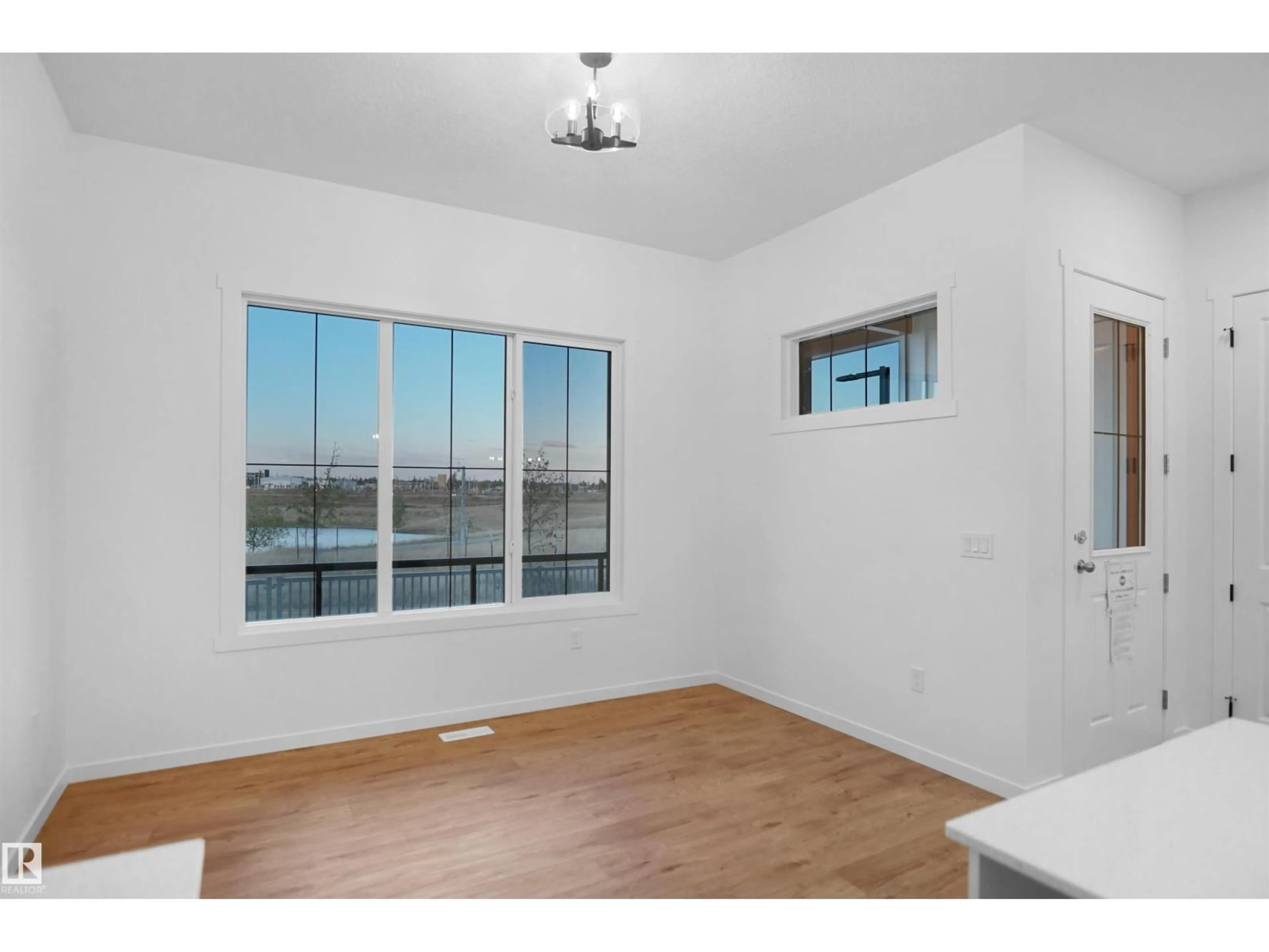 A pic of a room for 7515 OBSERVER LN, Edmonton Alberta T5G2S5