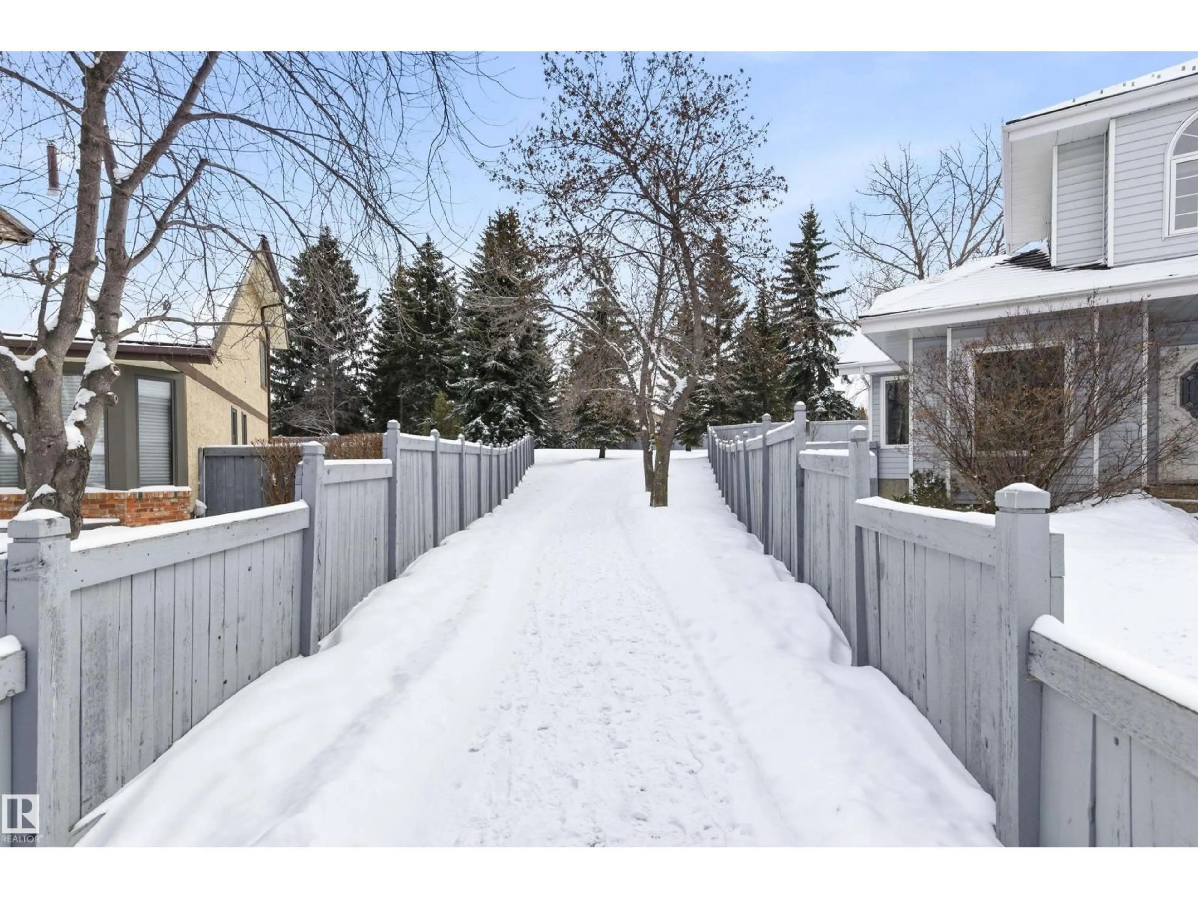 Unknown for 326 O'CONNOR CL, Edmonton Alberta T6R1L6