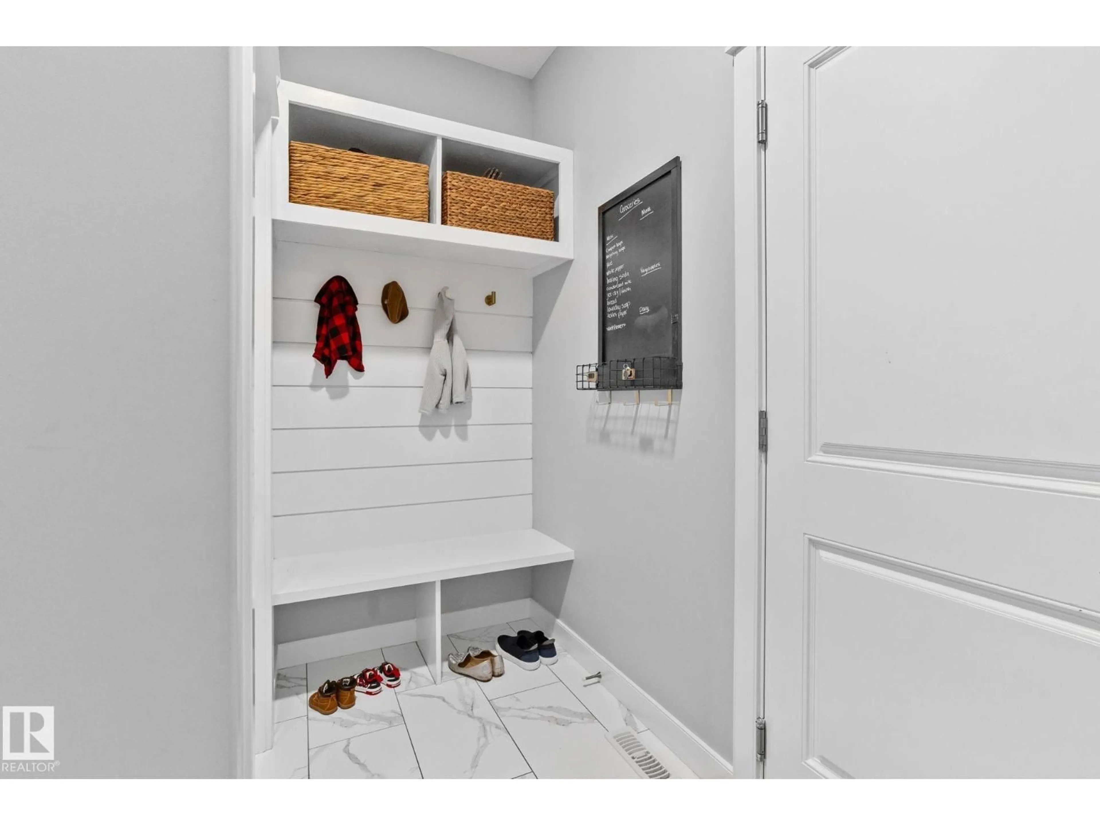 Laundry room for SW - 324 41 ST, Edmonton Alberta T6X2L8