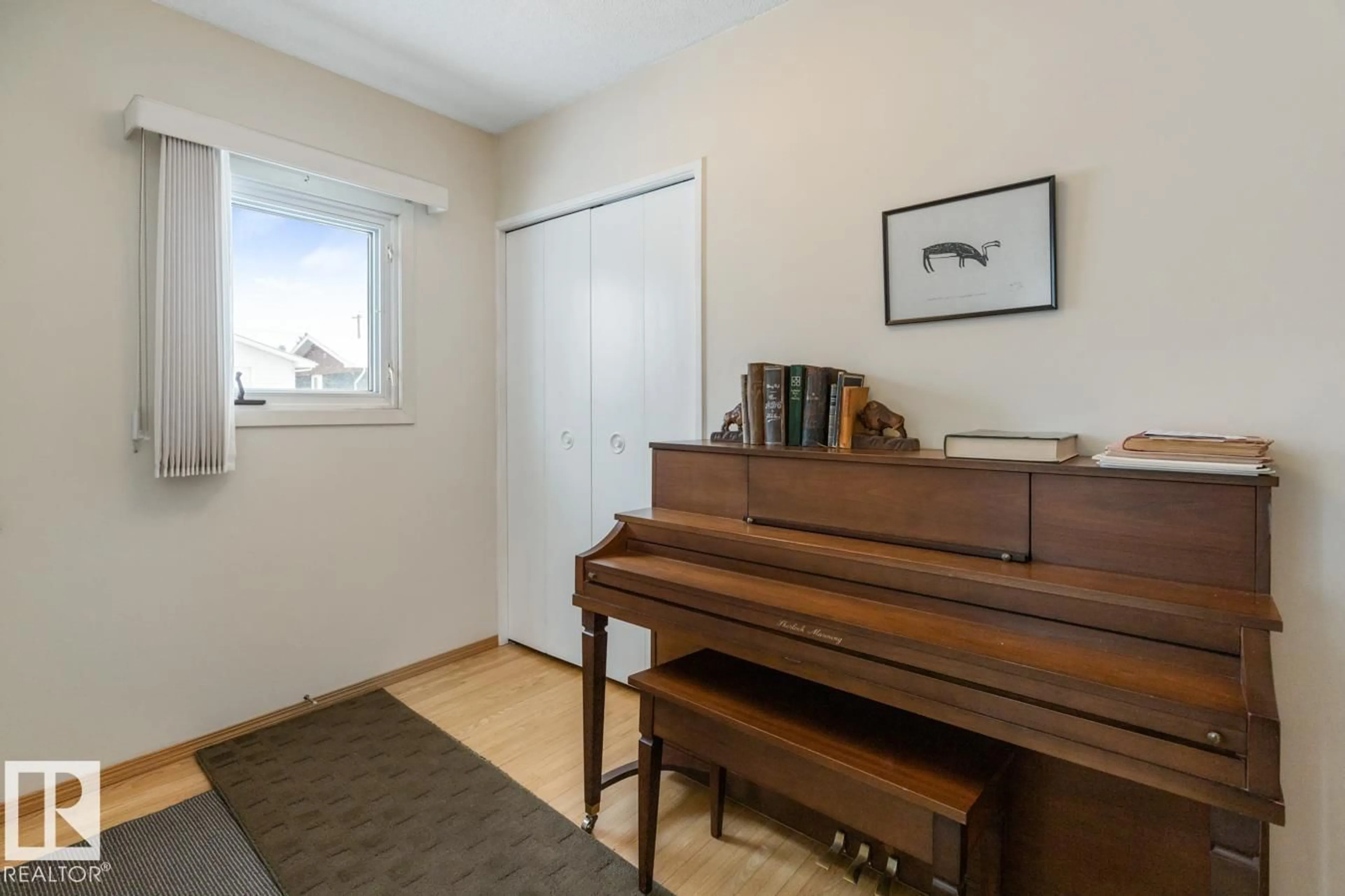 Unknown for 5615 140A AV, Edmonton Alberta T5A1H4