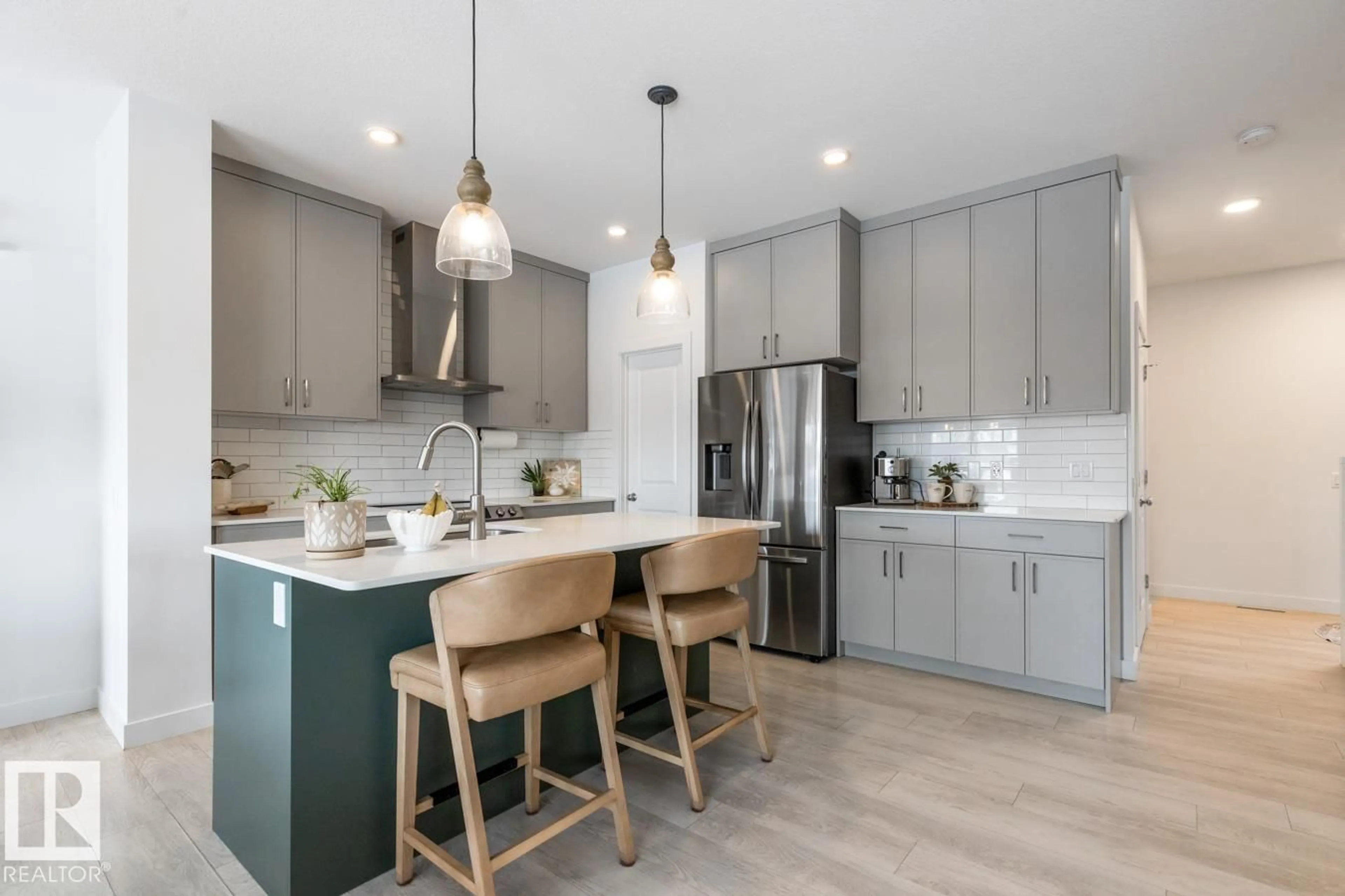 Open concept kitchen, unknown for 94 HORTON WY, Ardrossan Alberta T8E0B2