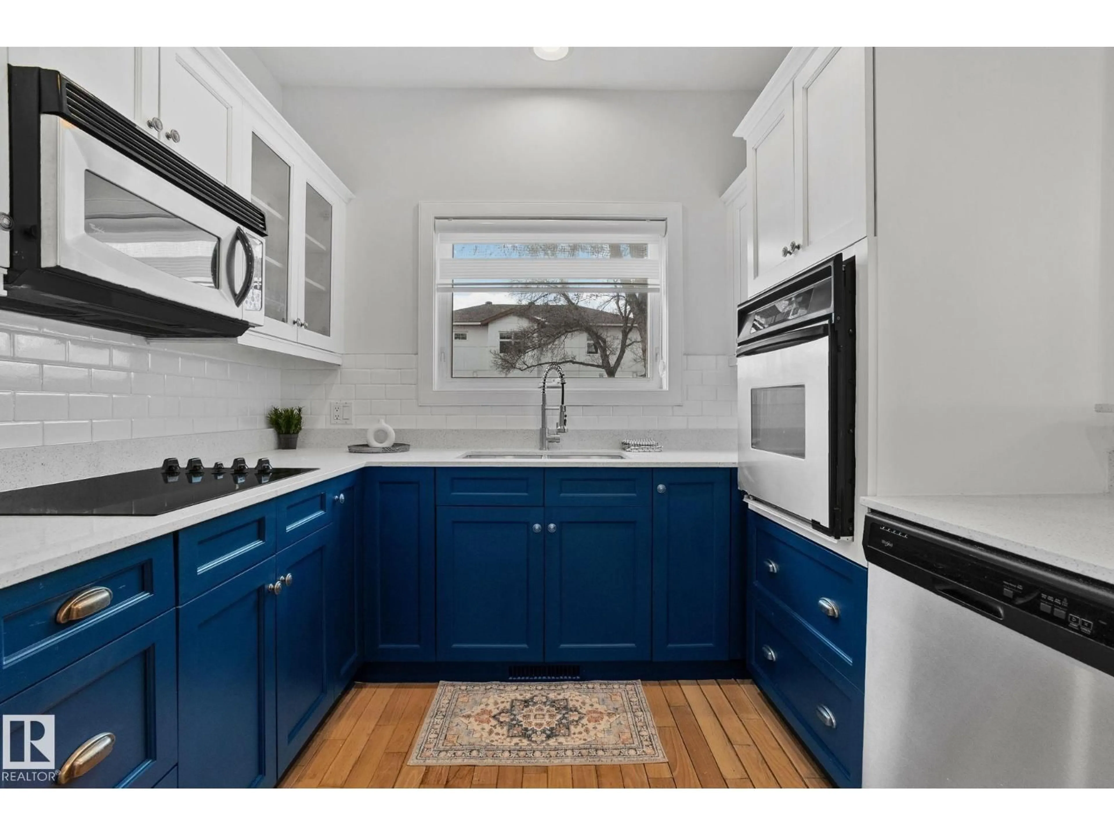 Open concept kitchen, unknown for 10651 68 AVE, Edmonton Alberta T6H2B3