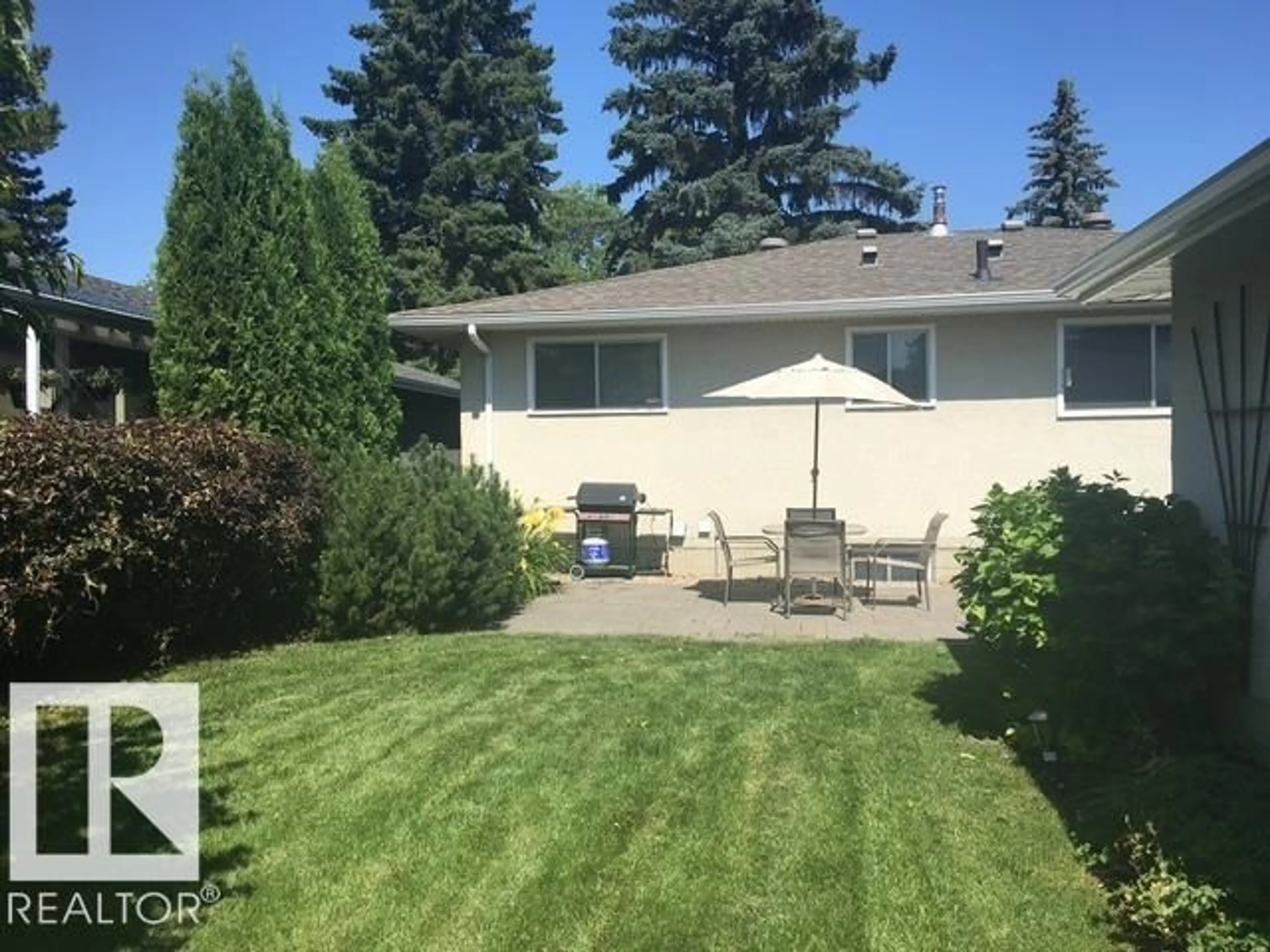 Patio, unknown for 11731 39A AV NW, Edmonton Alberta T6J0P1