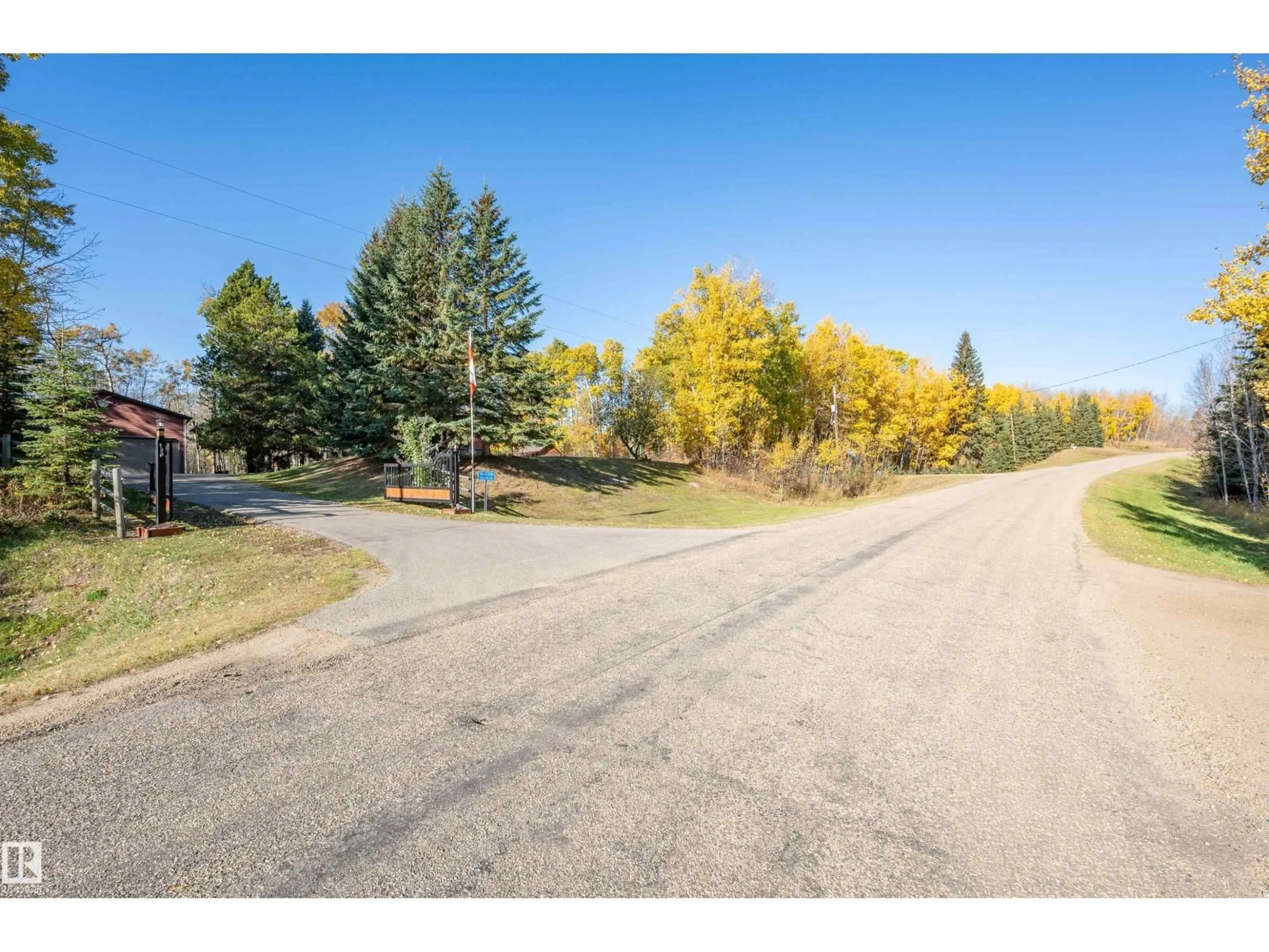 A pic from outside/outdoor area/front of a property/back of a property/a pic from drone, unknown for 116 472084 RGE ROAD 241, Rural Wetaskiwin County Alberta T0C1Z0