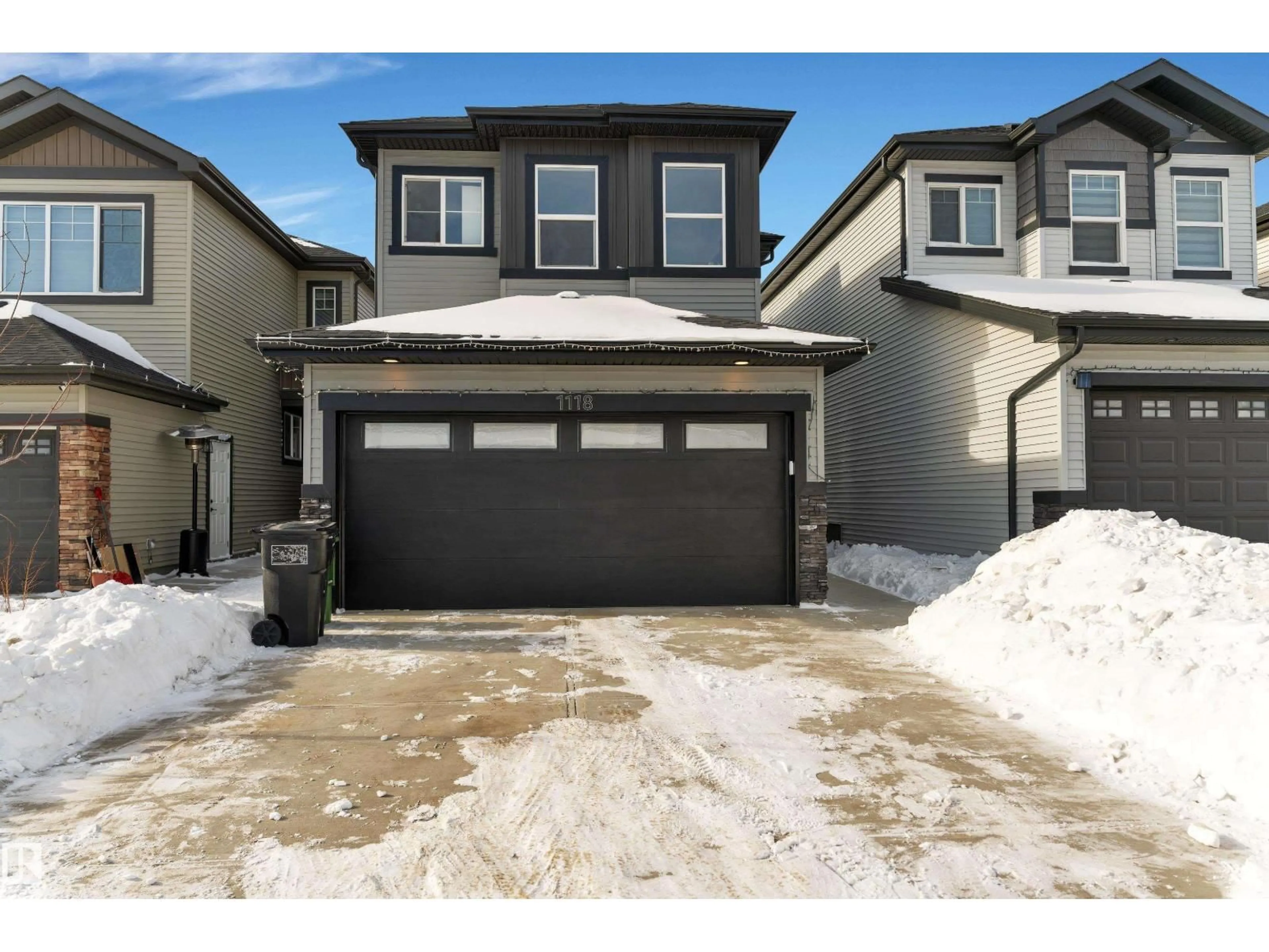 Unknown for NW - 1118 16A ST, Edmonton Alberta T6T2S5