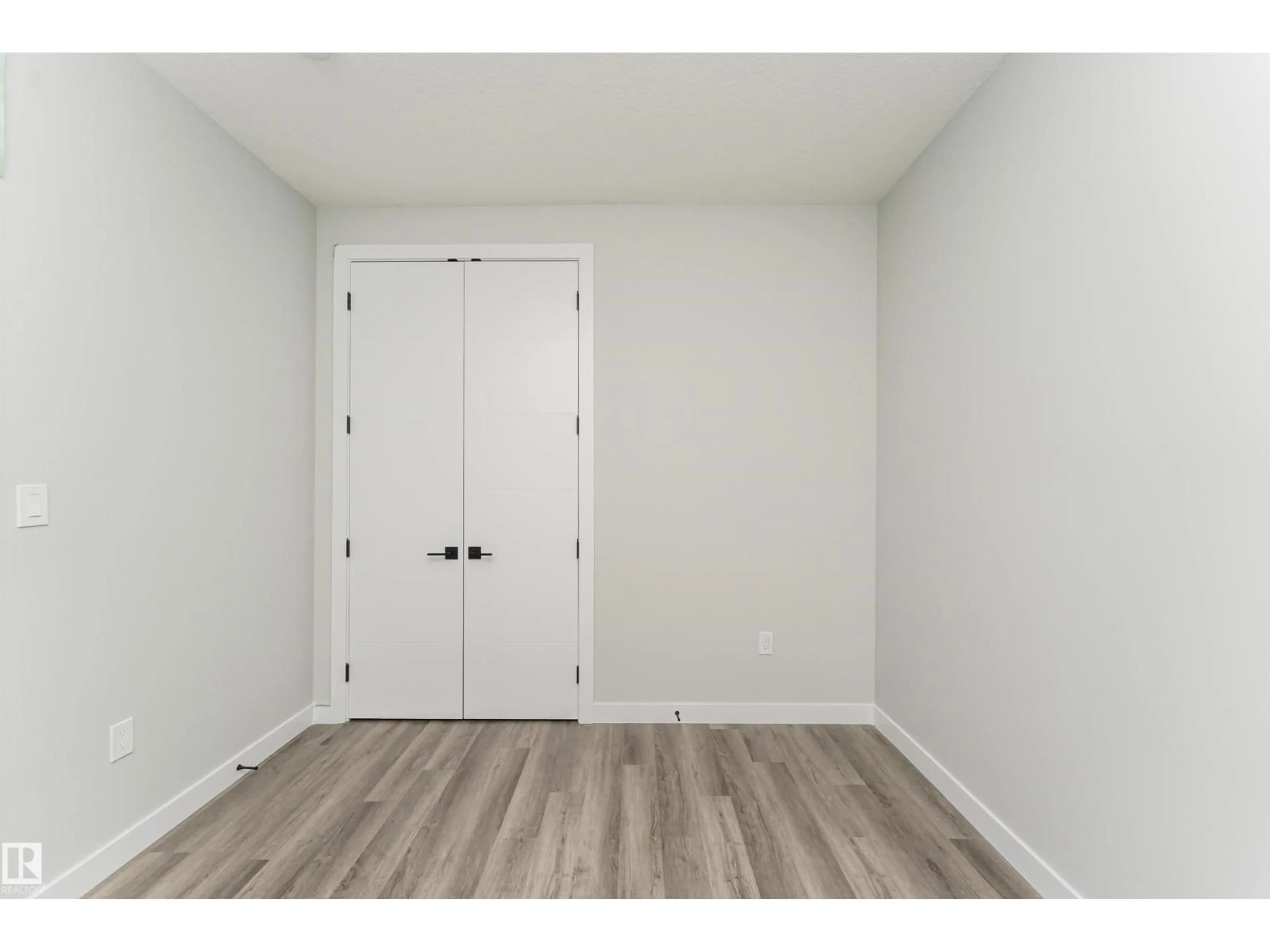 Unknown for 5386 KIMBALL PL, Edmonton Alberta T6W5E5