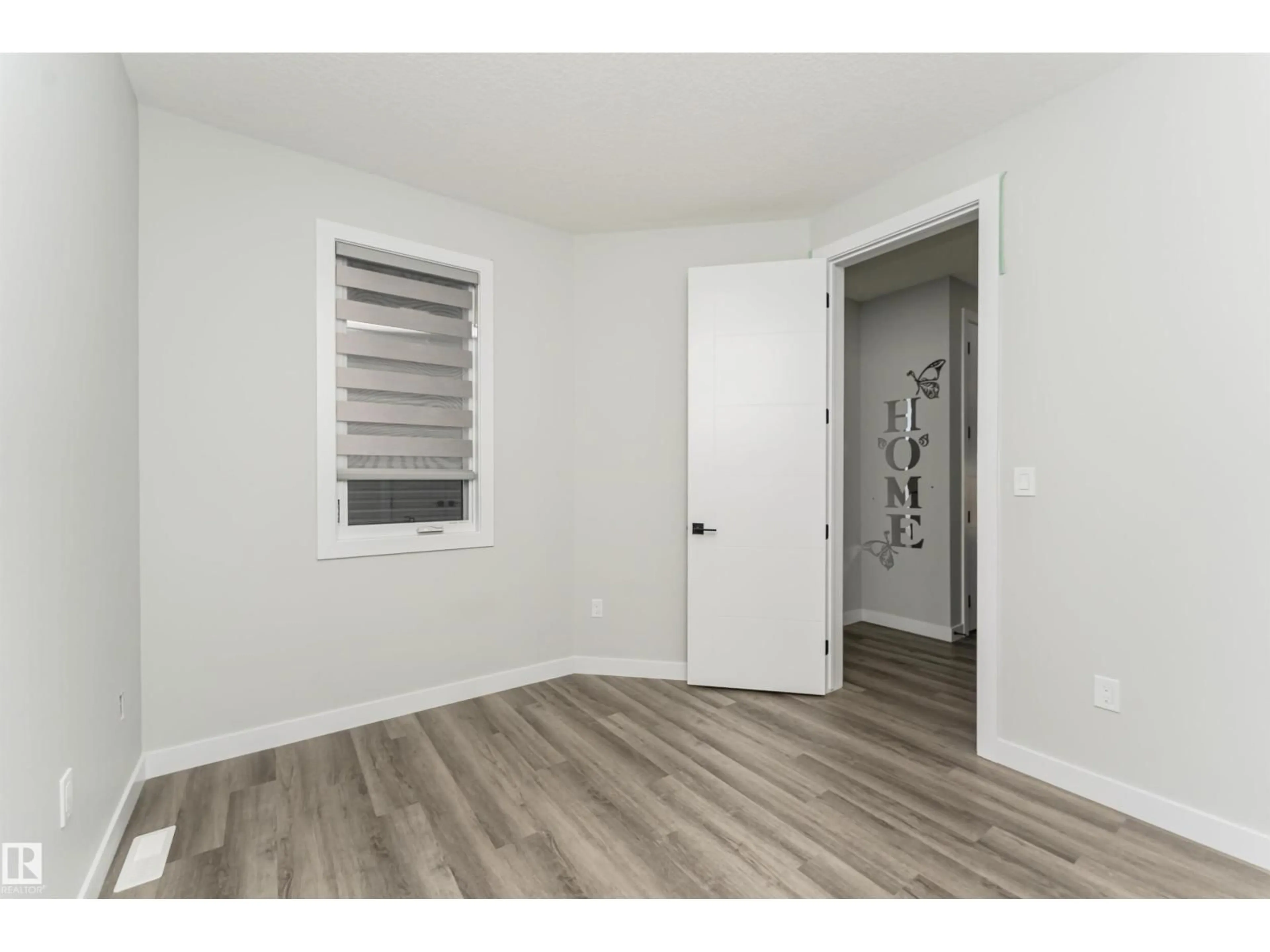 A pic of a room for 5386 KIMBALL PL, Edmonton Alberta T6W5E5