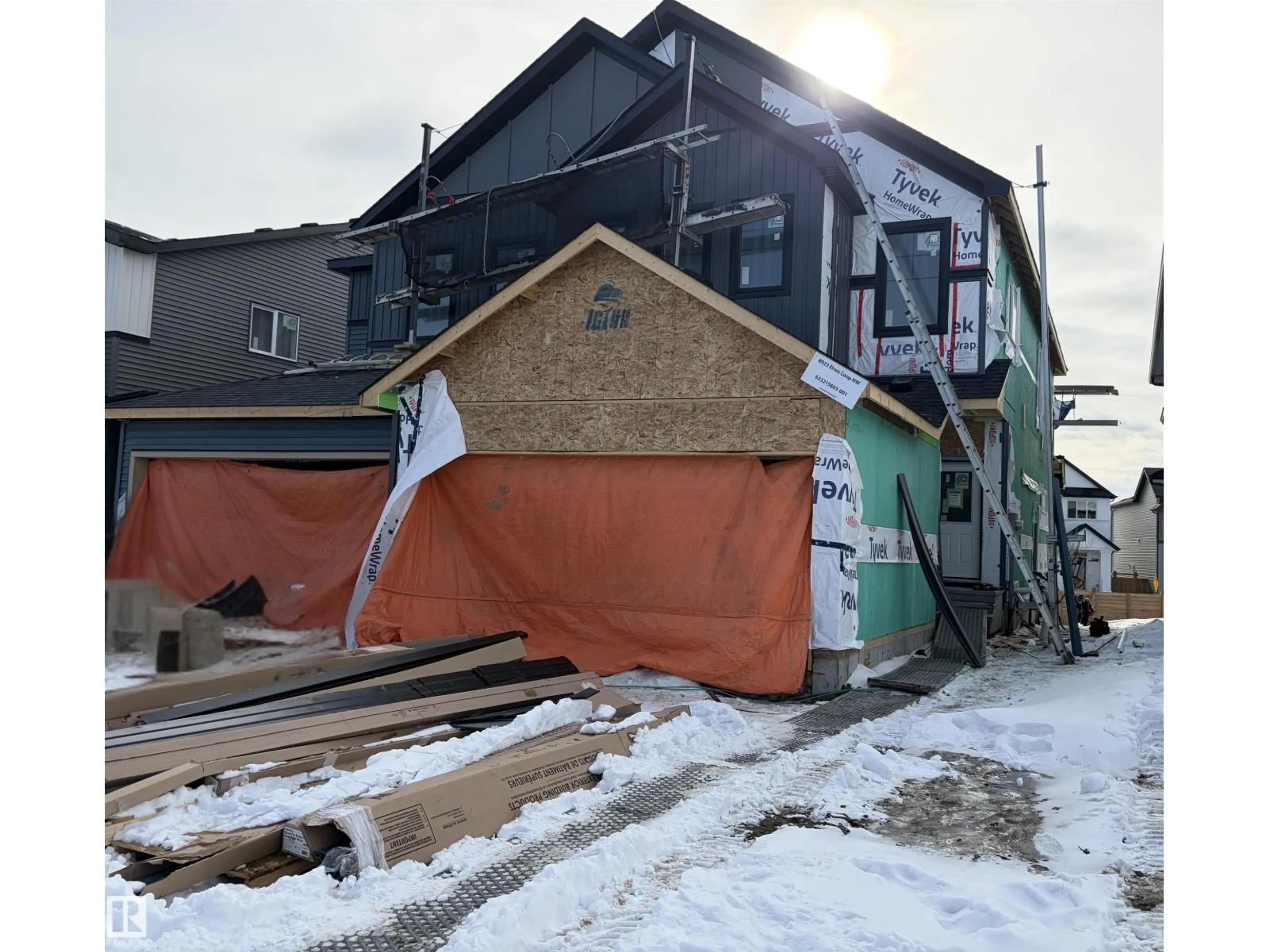 A pic of a room for 8923 ELVES LO, Edmonton Alberta T6M0T8