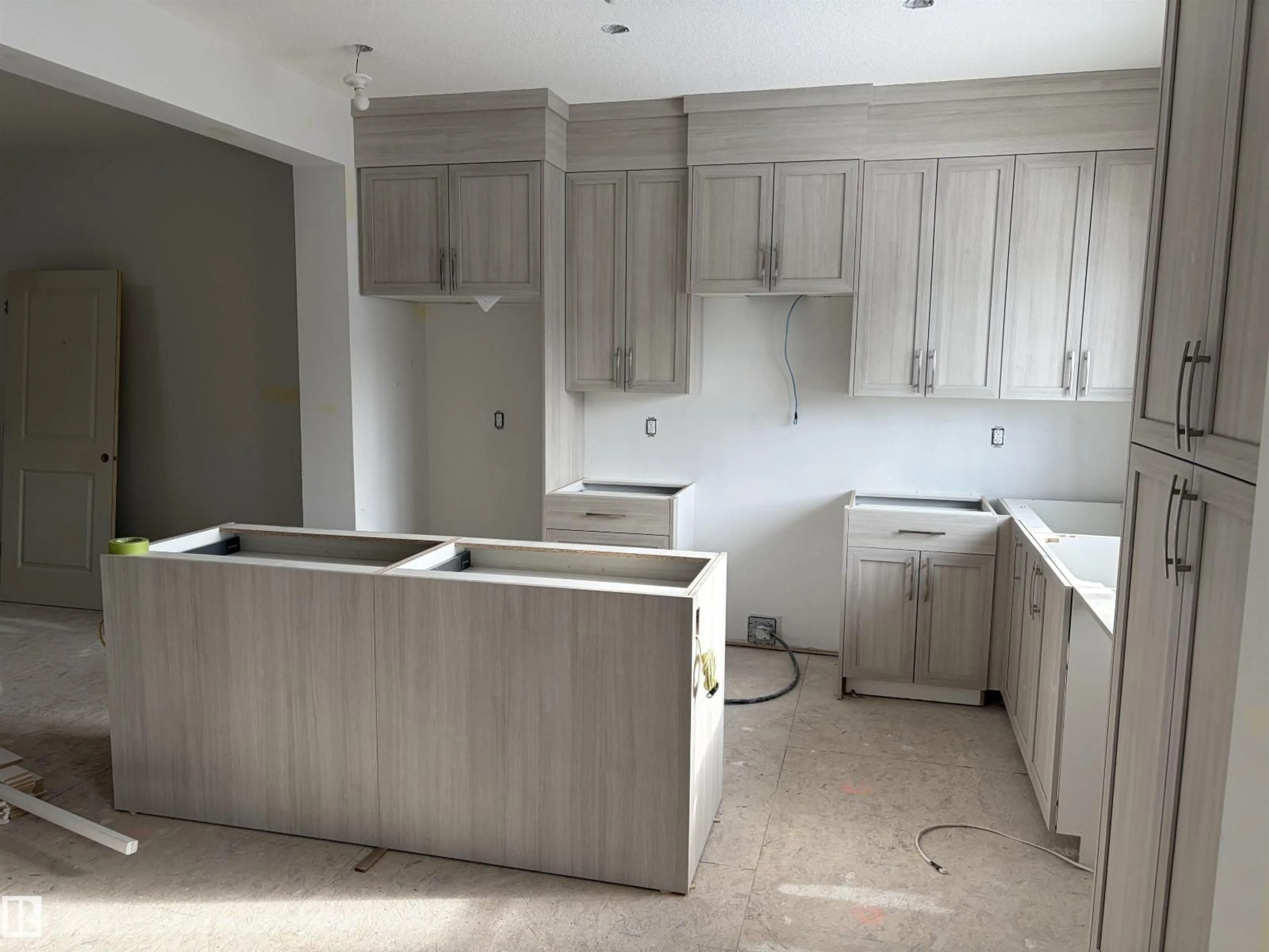 Open concept kitchen, unknown for 8923 ELVES LO, Edmonton Alberta T6M0T8