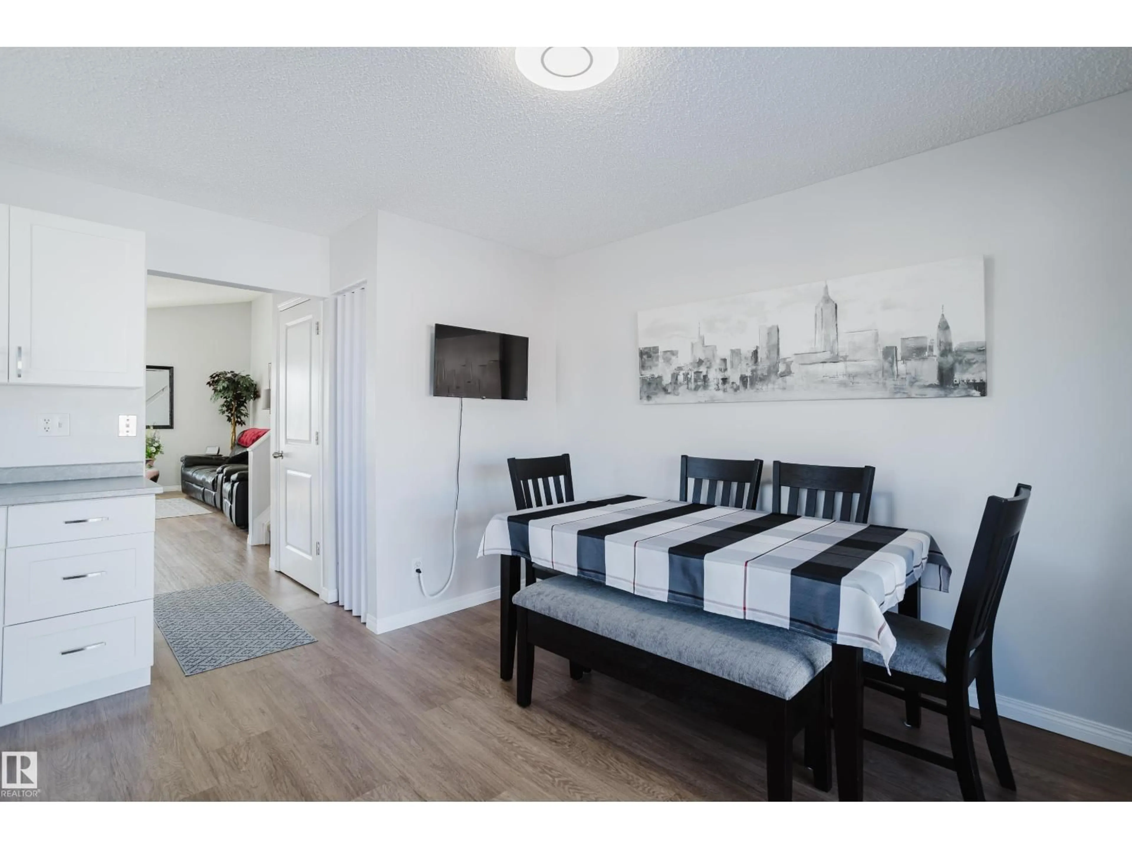 A pic of a room for 6 KINISKI CR, Edmonton Alberta T6L5A9