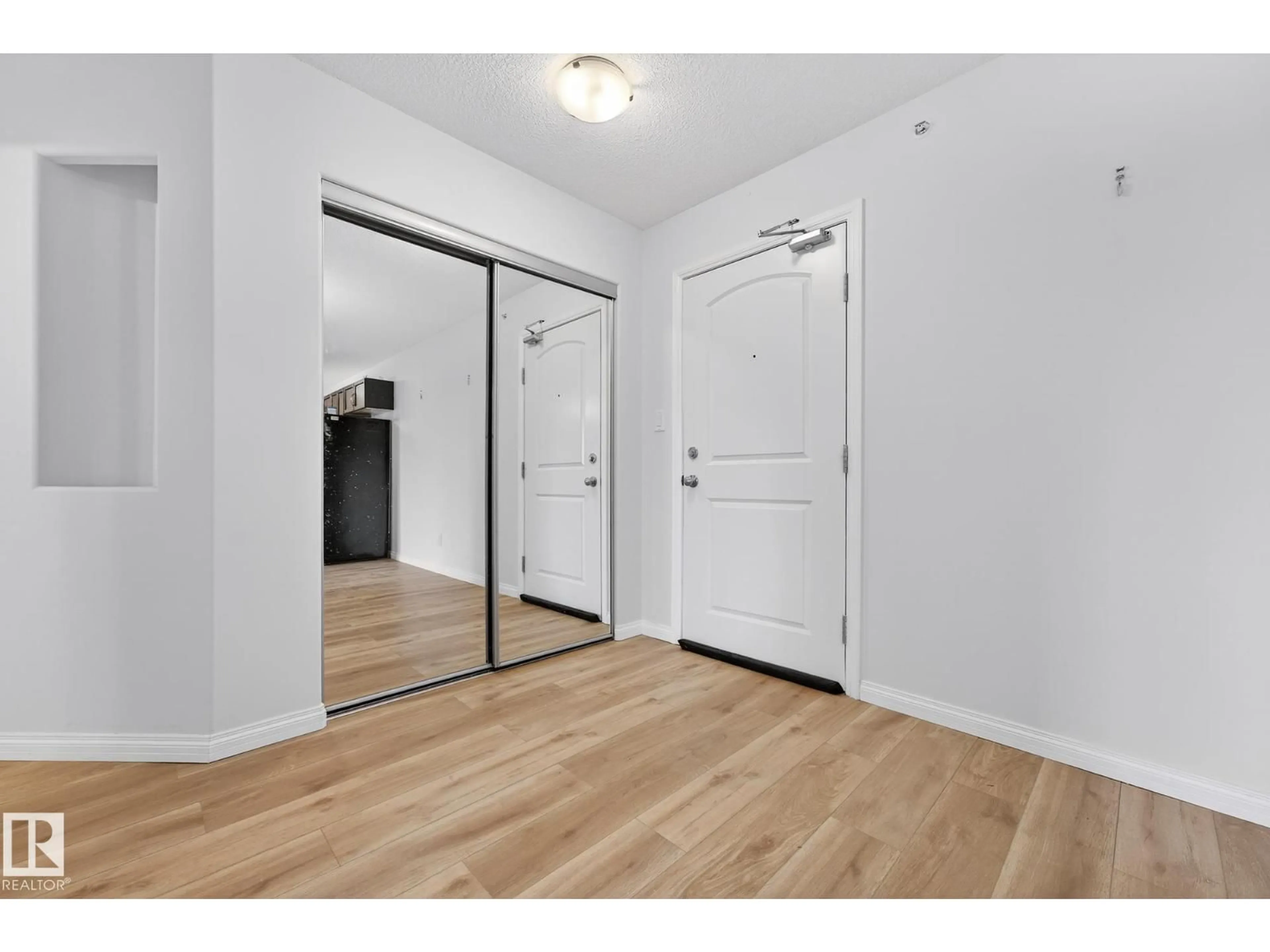 Indoor entryway for #416 - 1204 156 ST, Edmonton Alberta T6R0R6