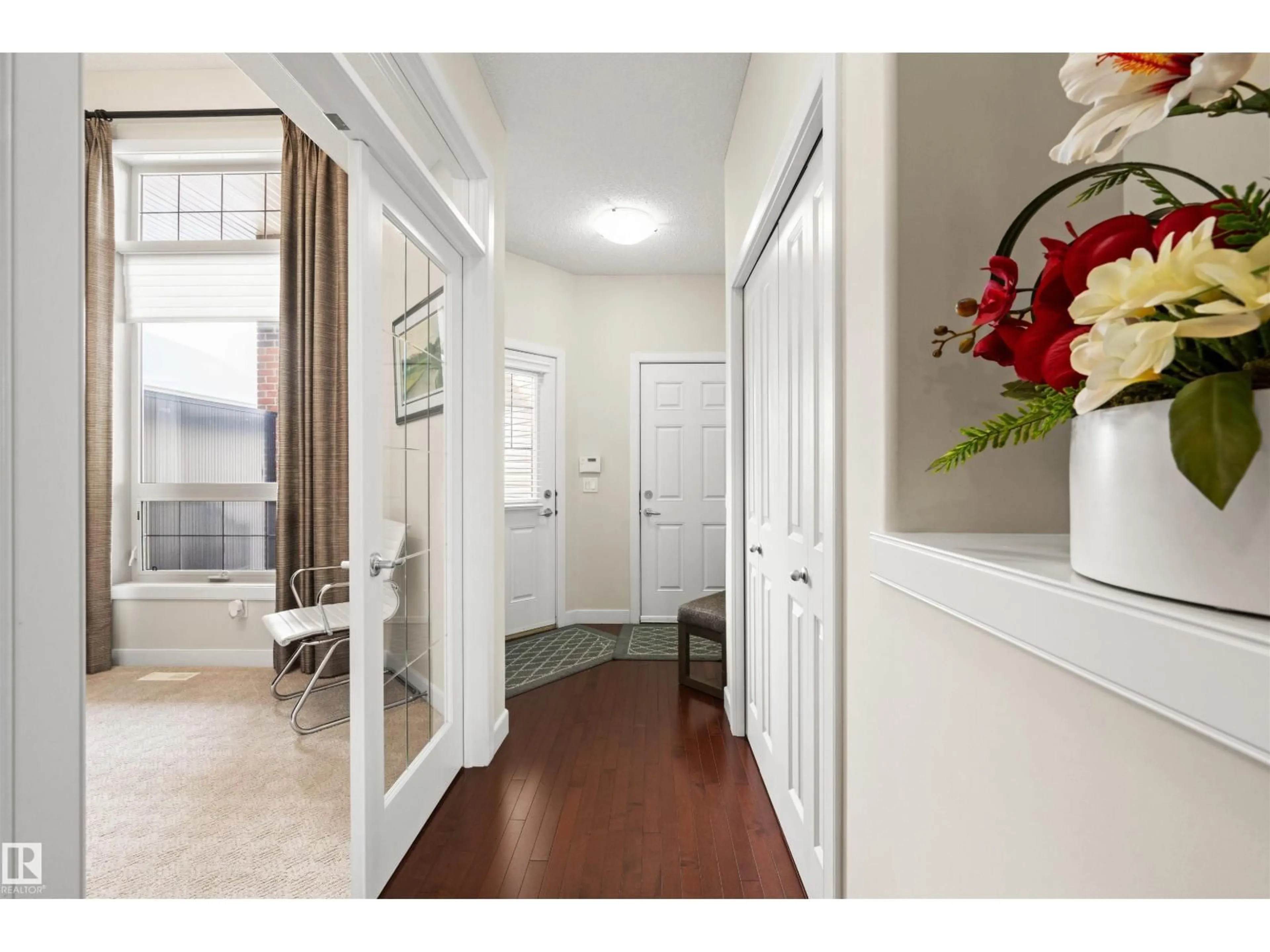 Indoor entryway for NW - 50 841 156 ST, Edmonton Alberta T6R0B3