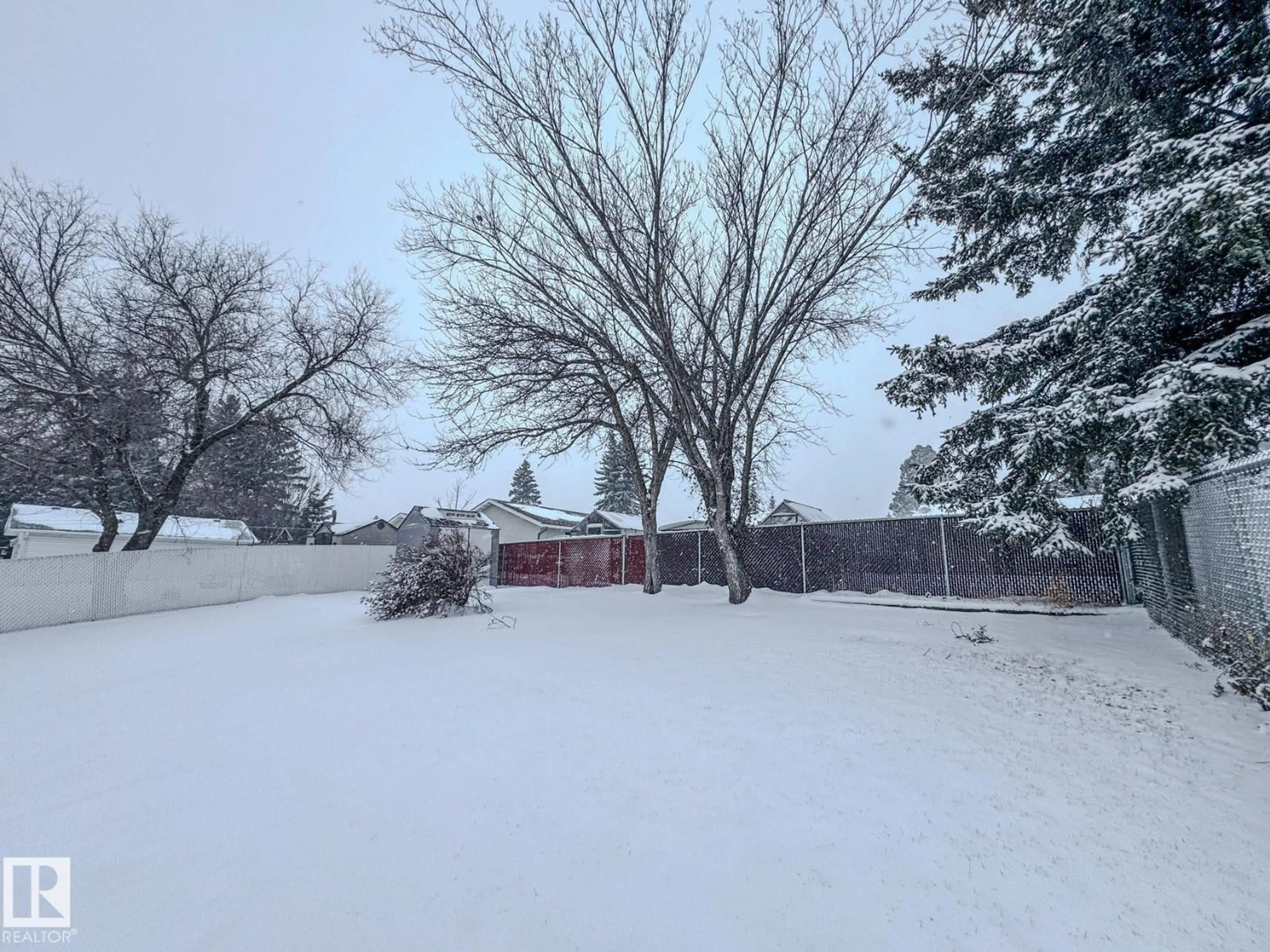 A pic from outside/outdoor area/front of a property/back of a property/a pic from drone, street for 53 GALVESTON AV, Sherwood Park Alberta T8A2N7