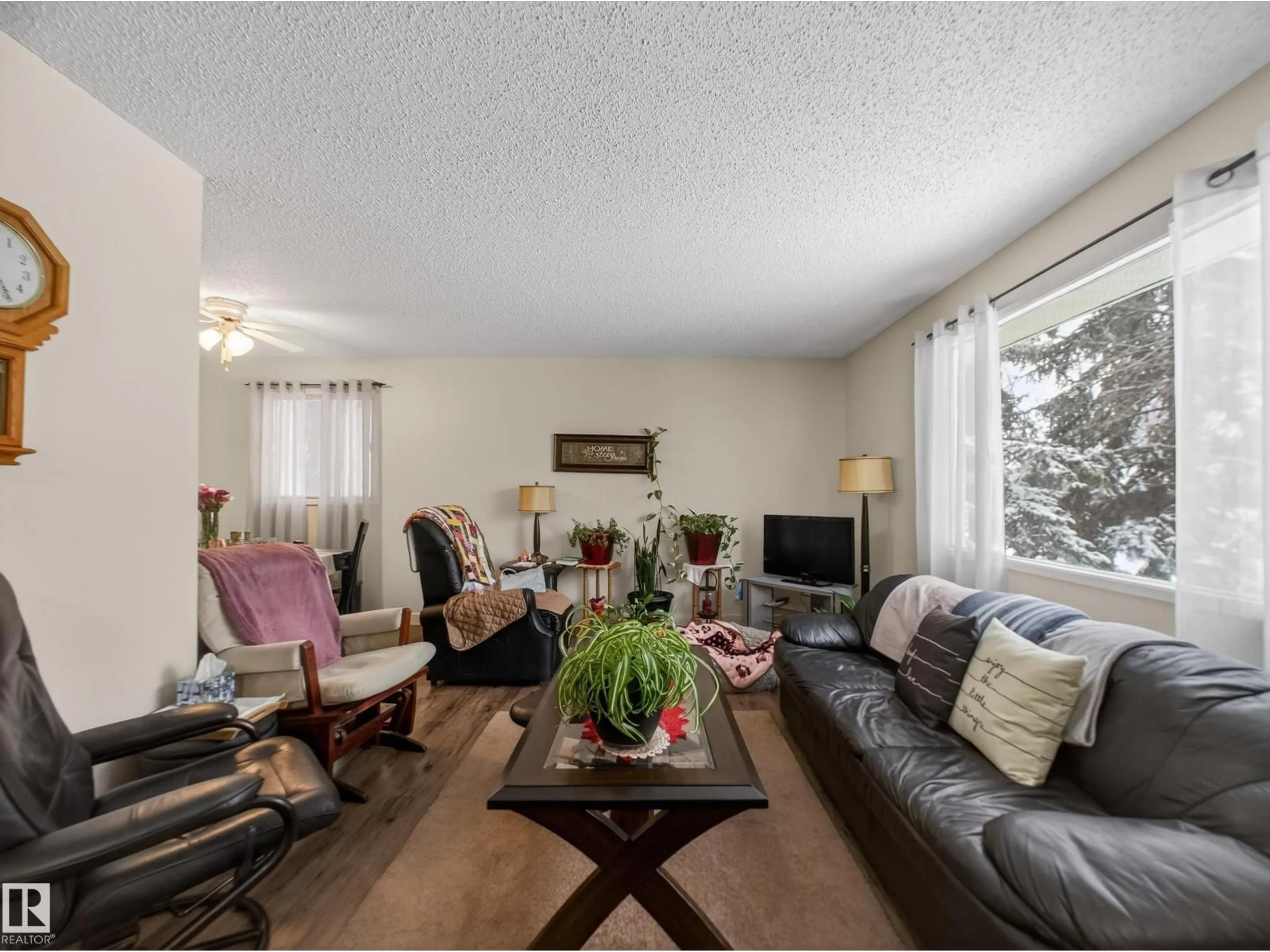 Living room with furniture, wood/laminate floor for 53 GALVESTON AV, Sherwood Park Alberta T8A2N7