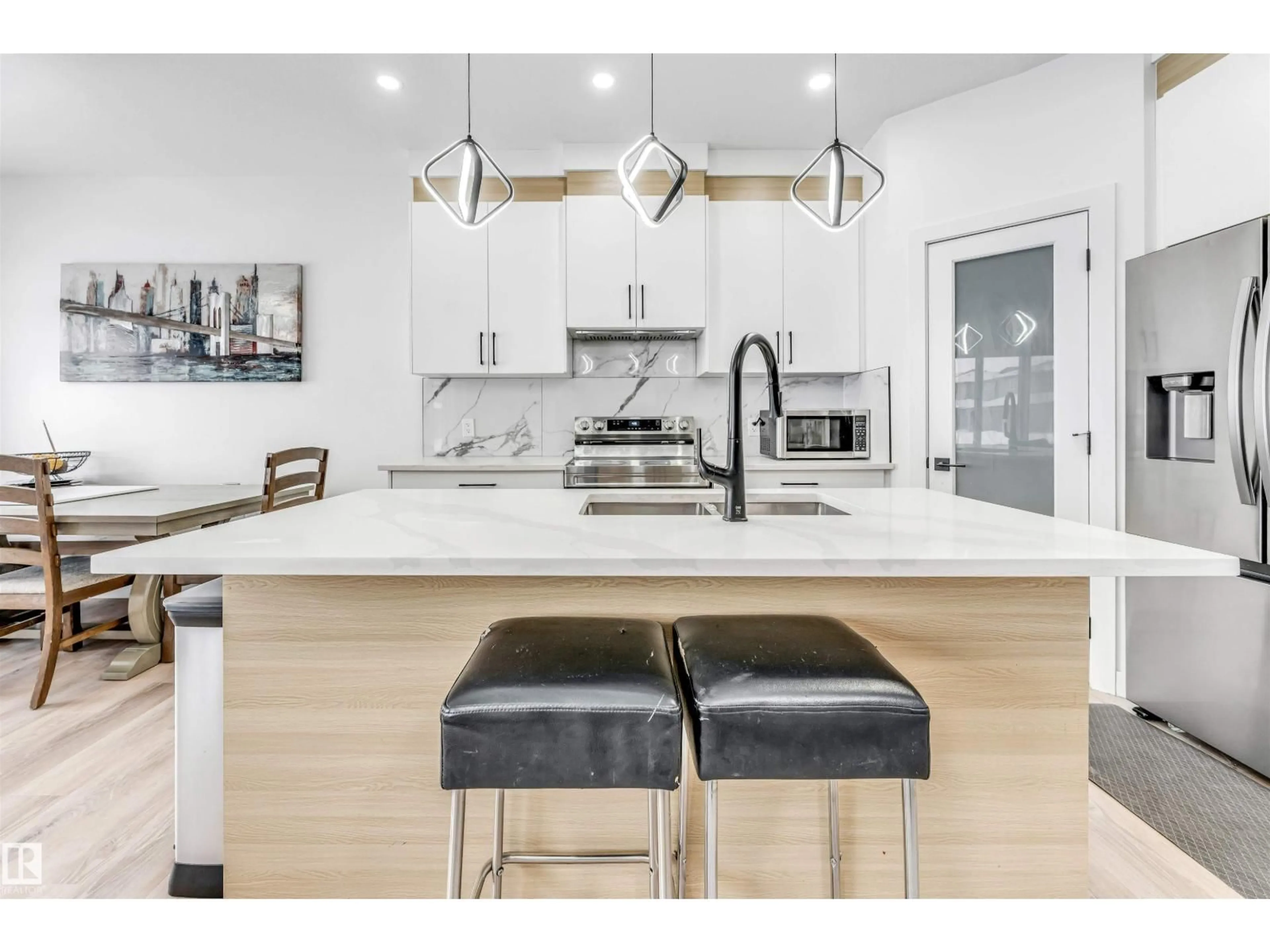 Open concept kitchen, ceramic/tile floor for 3807 40 AV, Beaumont Alberta T4X3B5