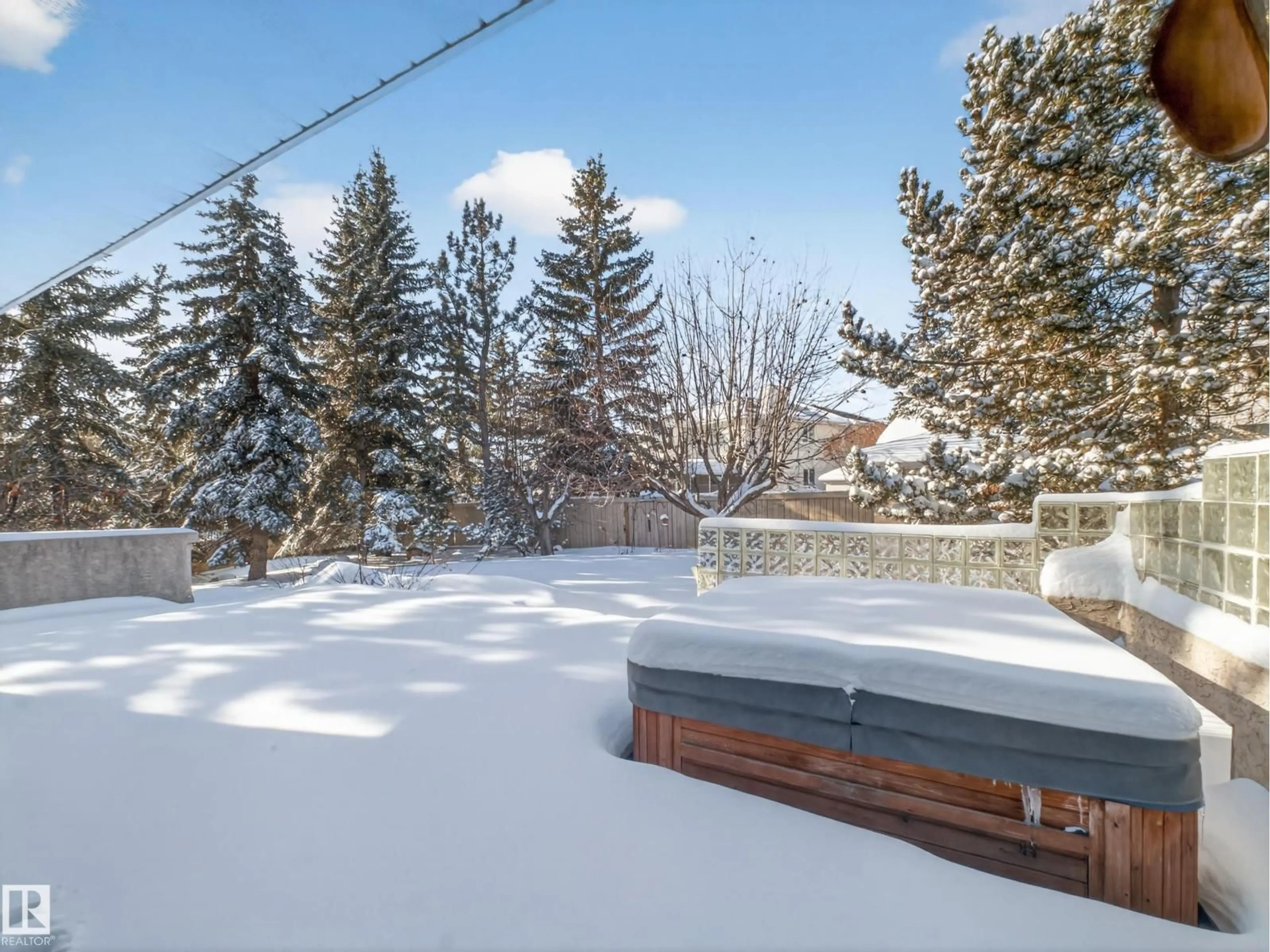 Patio, street for 403 TWIN BROOKS CR, Edmonton Alberta T6K0J4