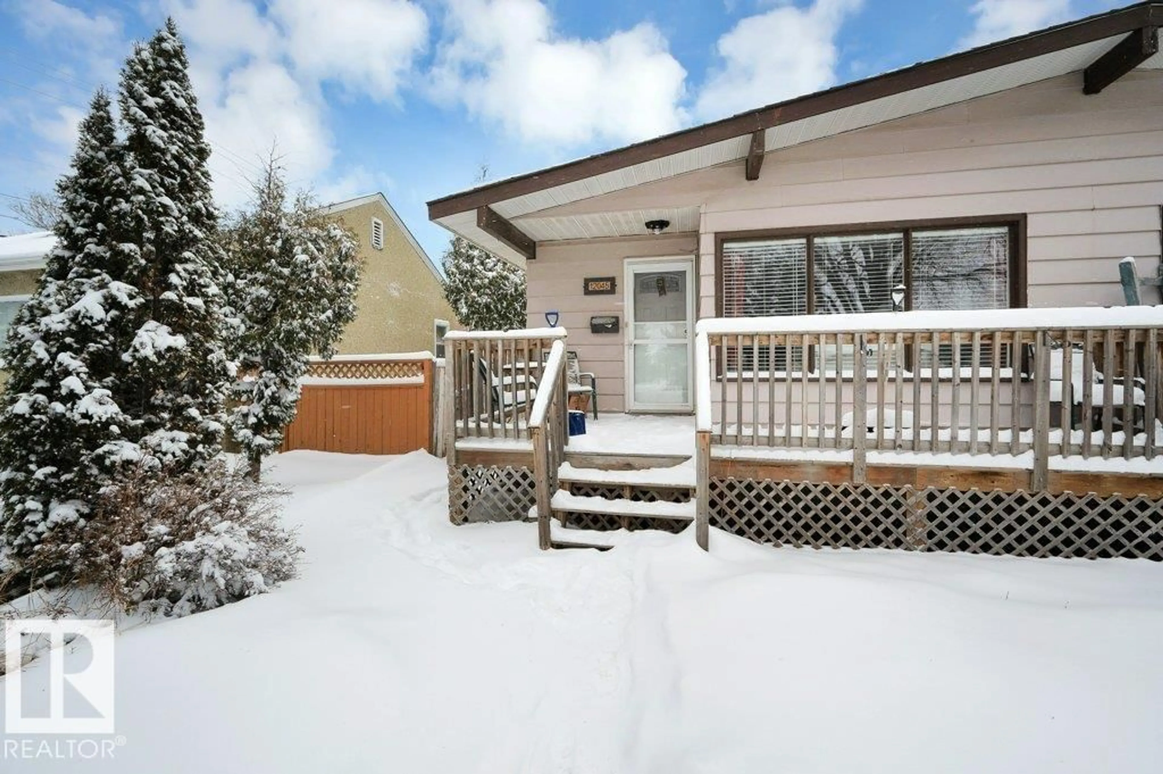 Patio, street for NW - 12045 106 ST, Edmonton Alberta T5G2R5