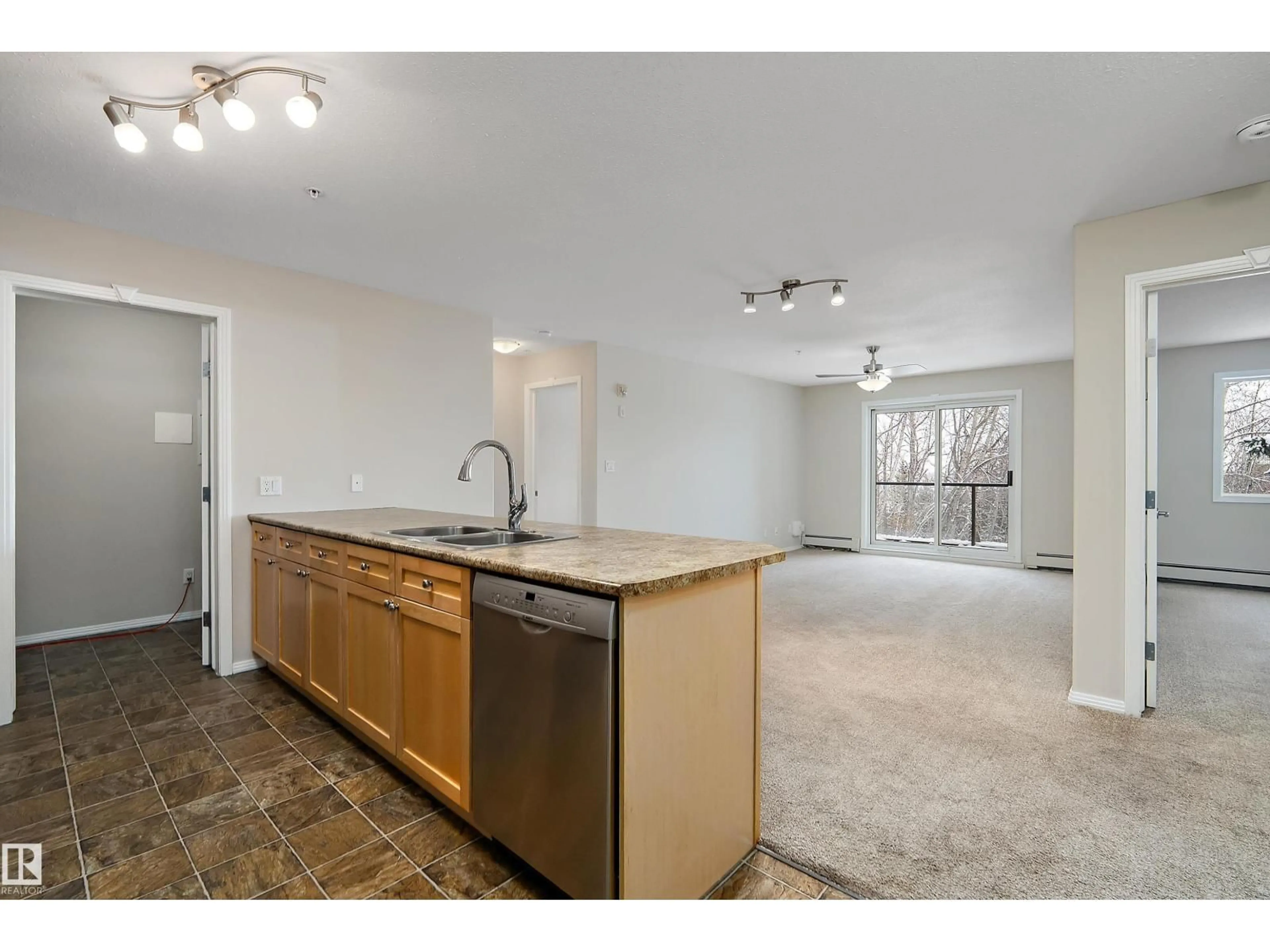 Unknown for 217 - 592 HOOKE RD NW, Edmonton Alberta T5A5H2