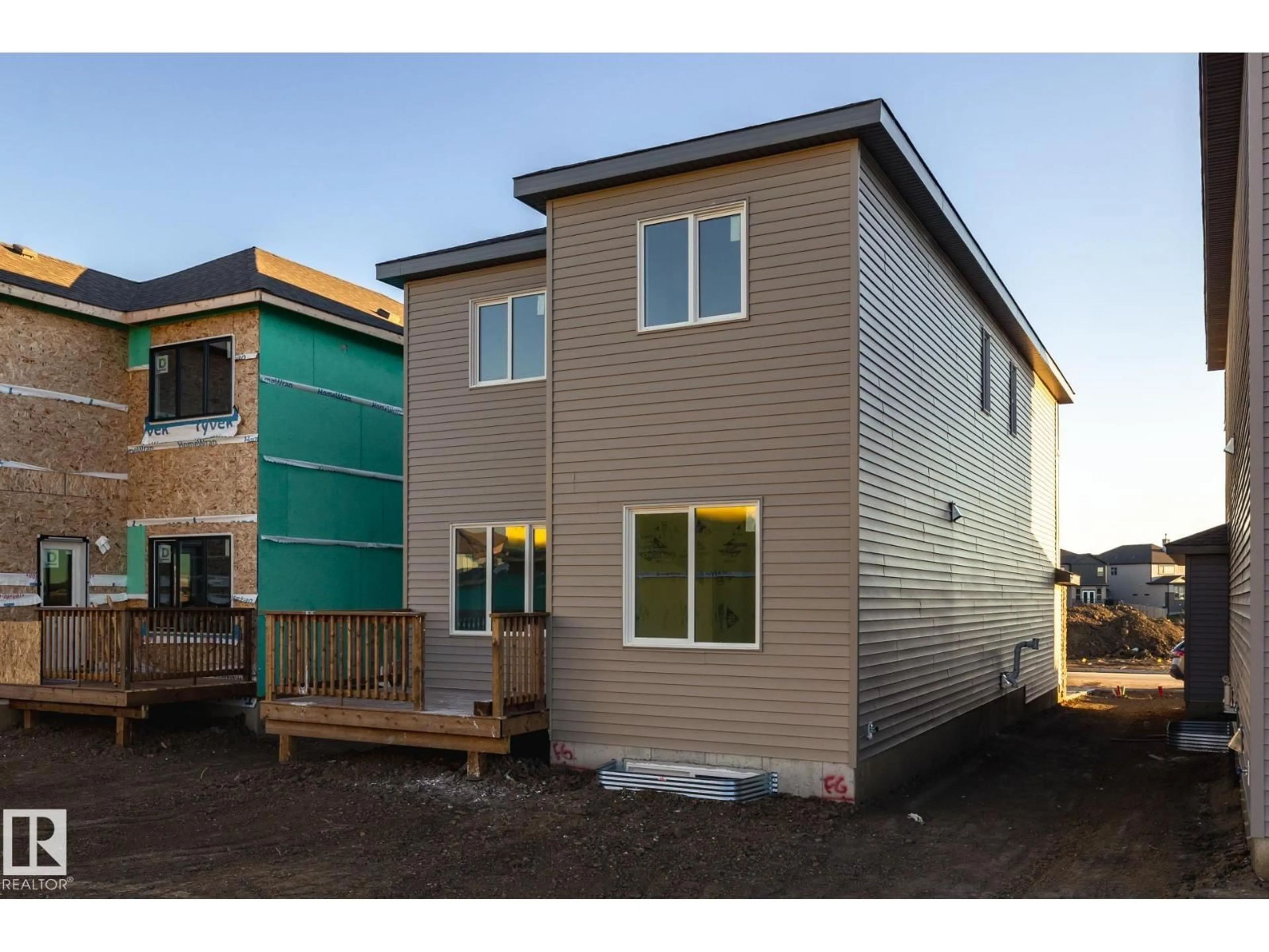 Home with vinyl exterior material, building for 86 GLADSTONE BN, Spruce Grove Alberta T7X4E6