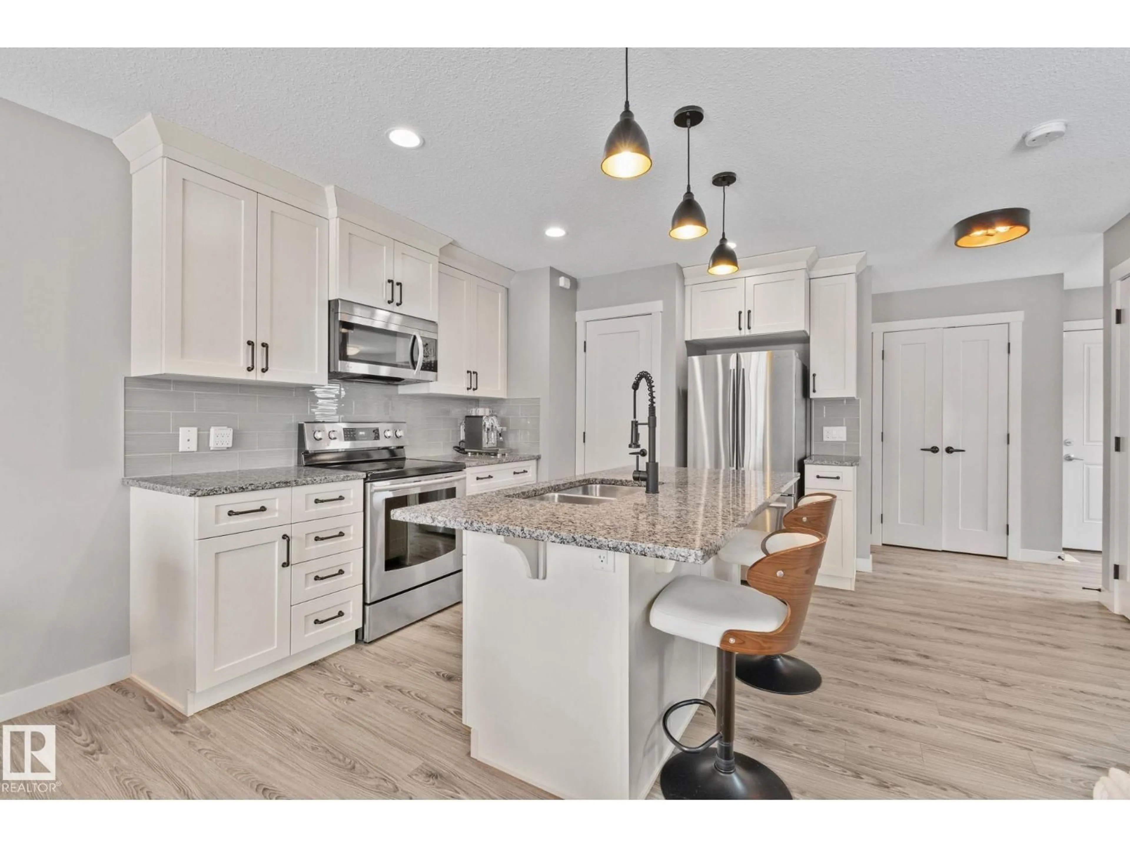Open concept kitchen, unknown for 135 ABBEY RD, Sherwood Park Alberta T8H0Z2