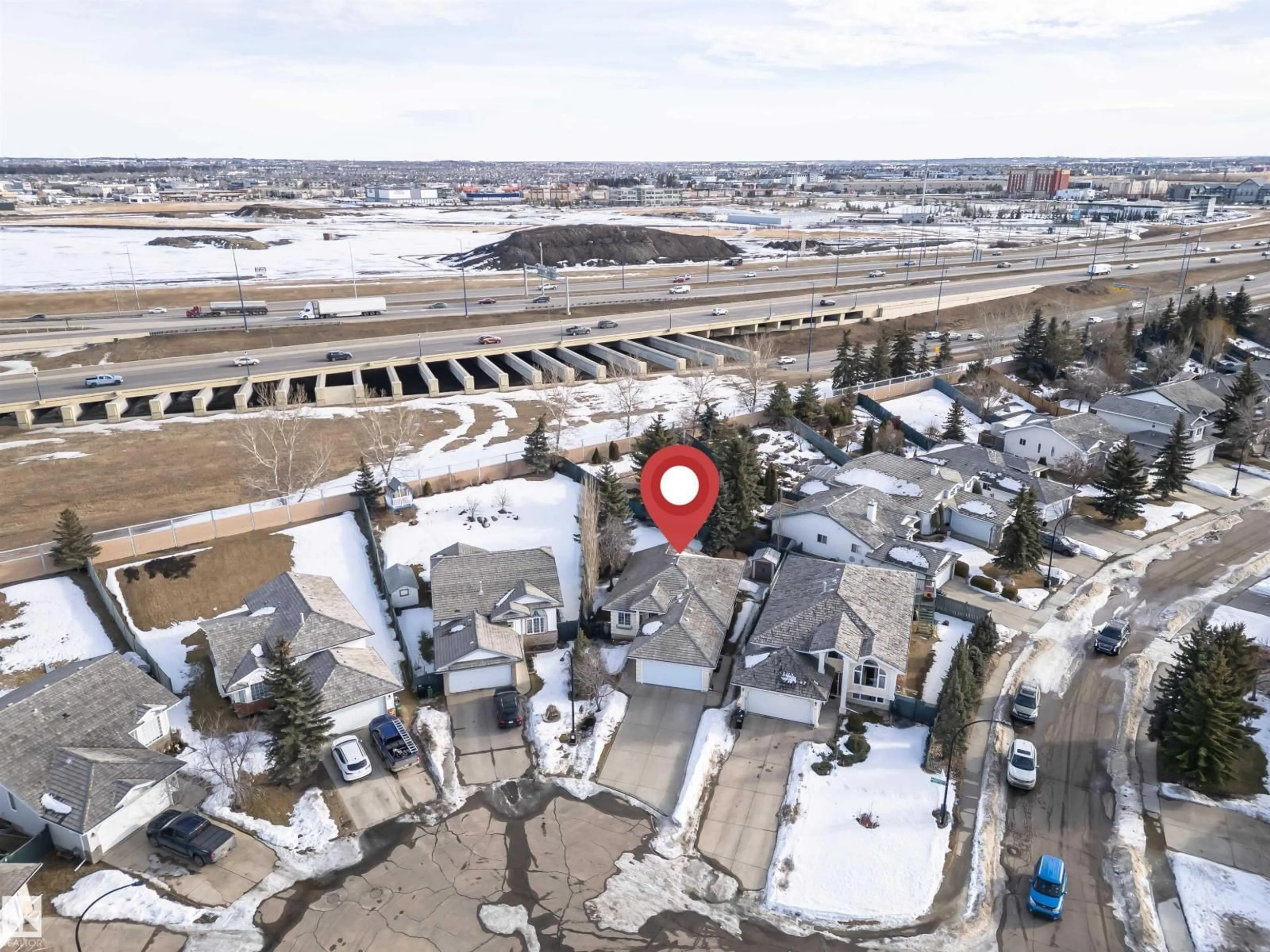 A pic from outside/outdoor area/front of a property/back of a property/a pic from drone, unknown for 357 BLACKBURN DR, Edmonton Alberta T6W1B8
