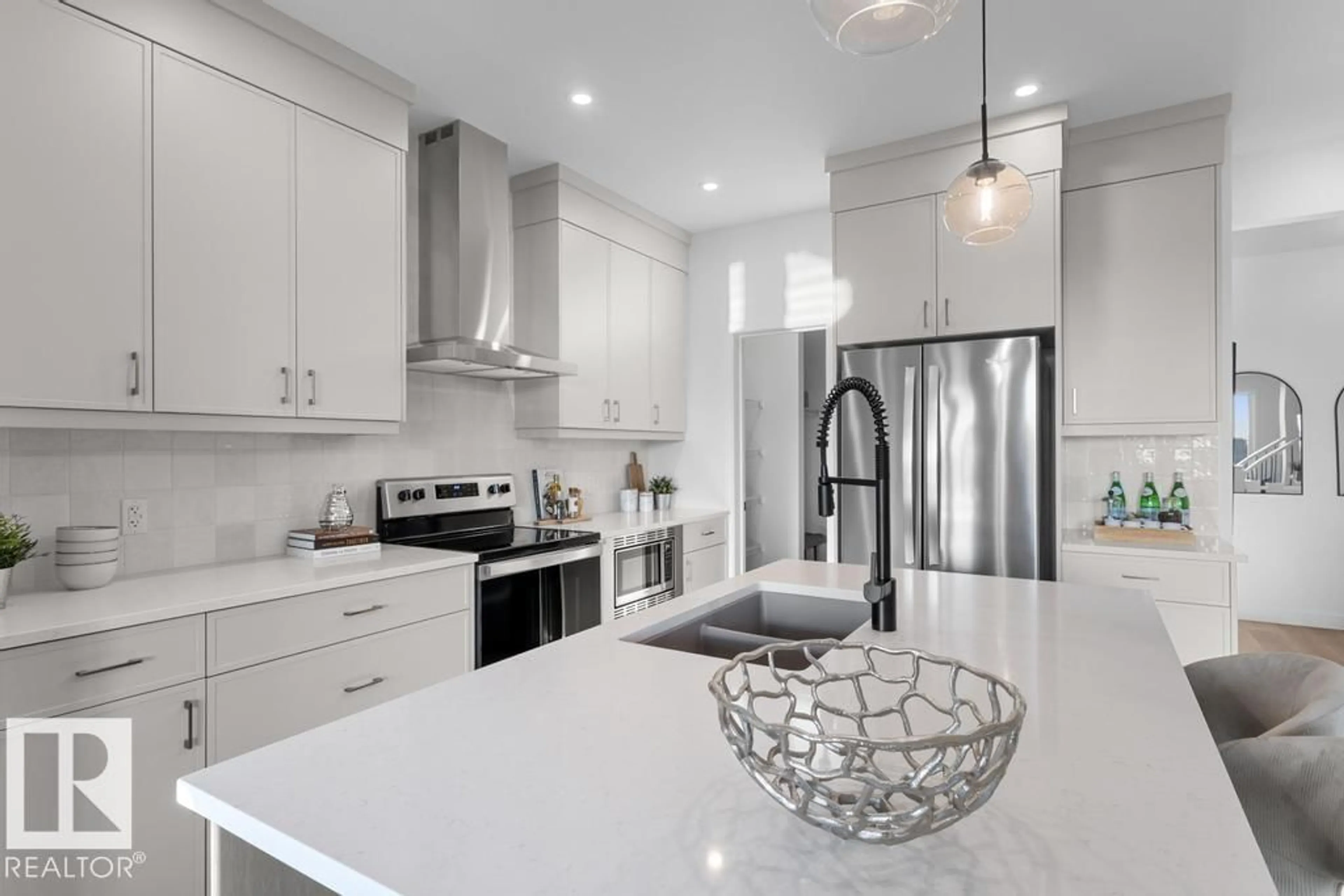 Contemporary kitchen, ceramic/tile floor for 4809 CAWSEY TC, Edmonton Alberta T6W5M7