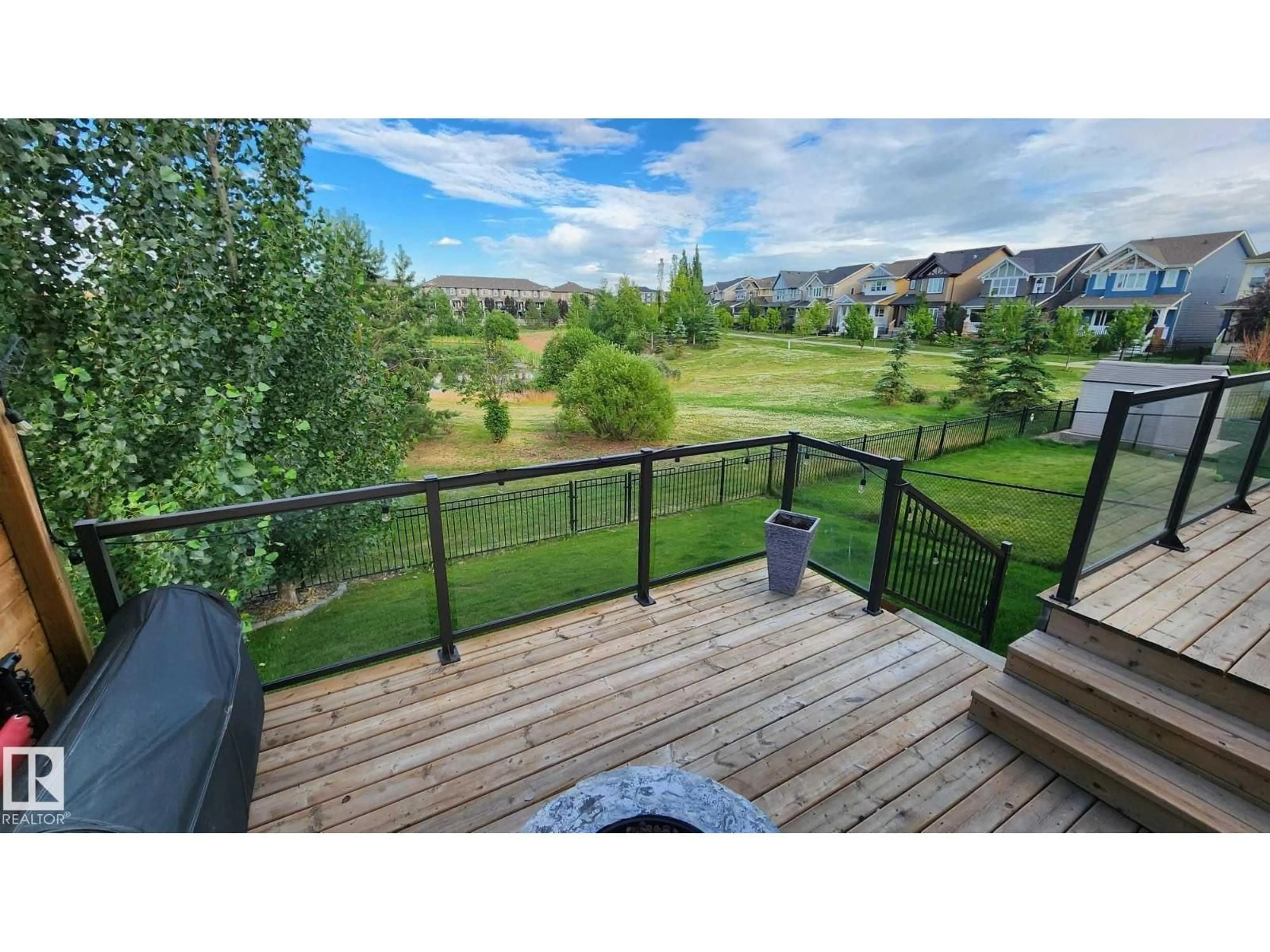Patio, water/lake/river/ocean view for 1564 CHAPMAN WY, Edmonton Alberta T6W0Z1