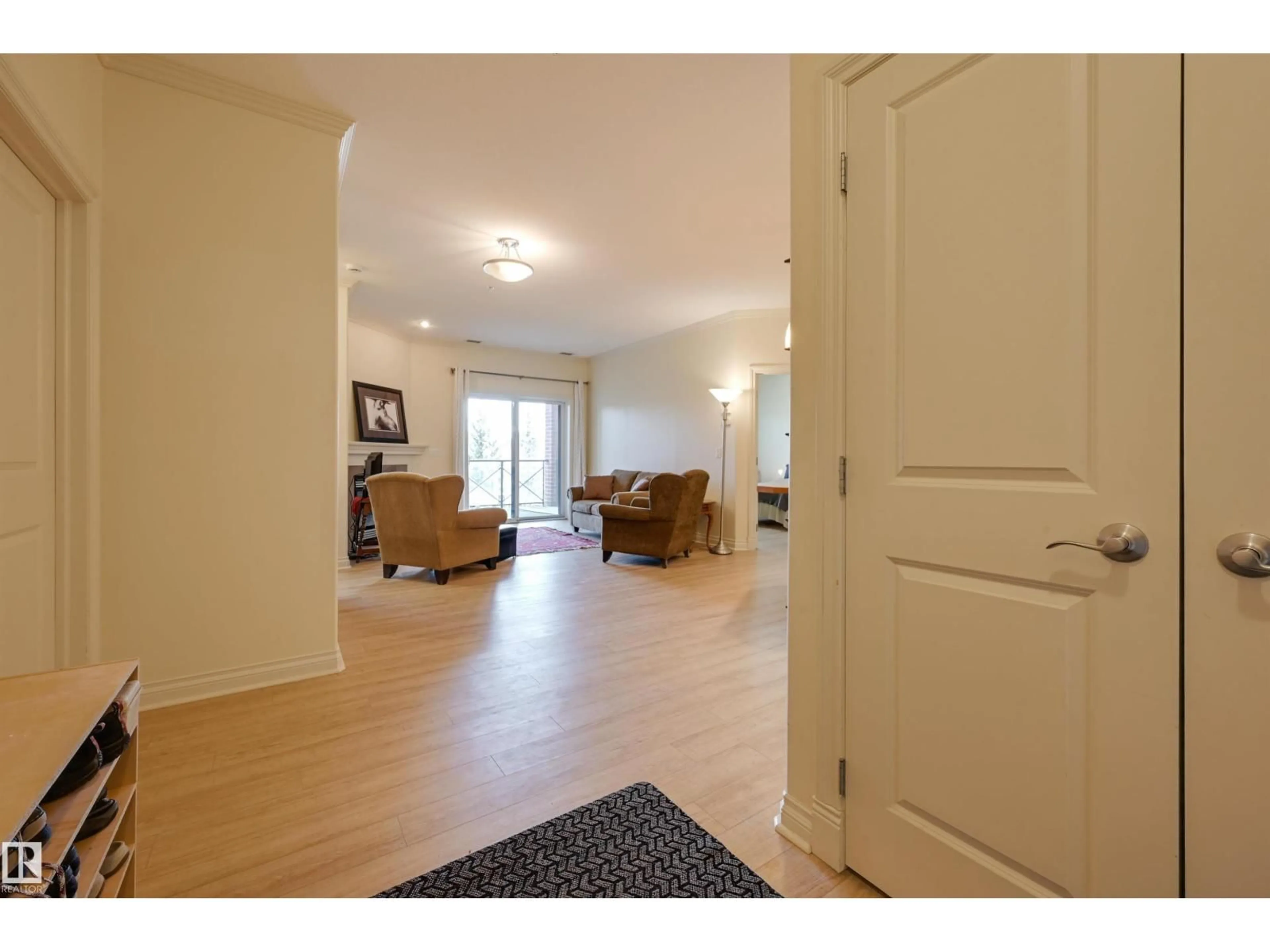 Indoor entryway for #301 - 14205 96 AV, Edmonton Alberta T5N0C2