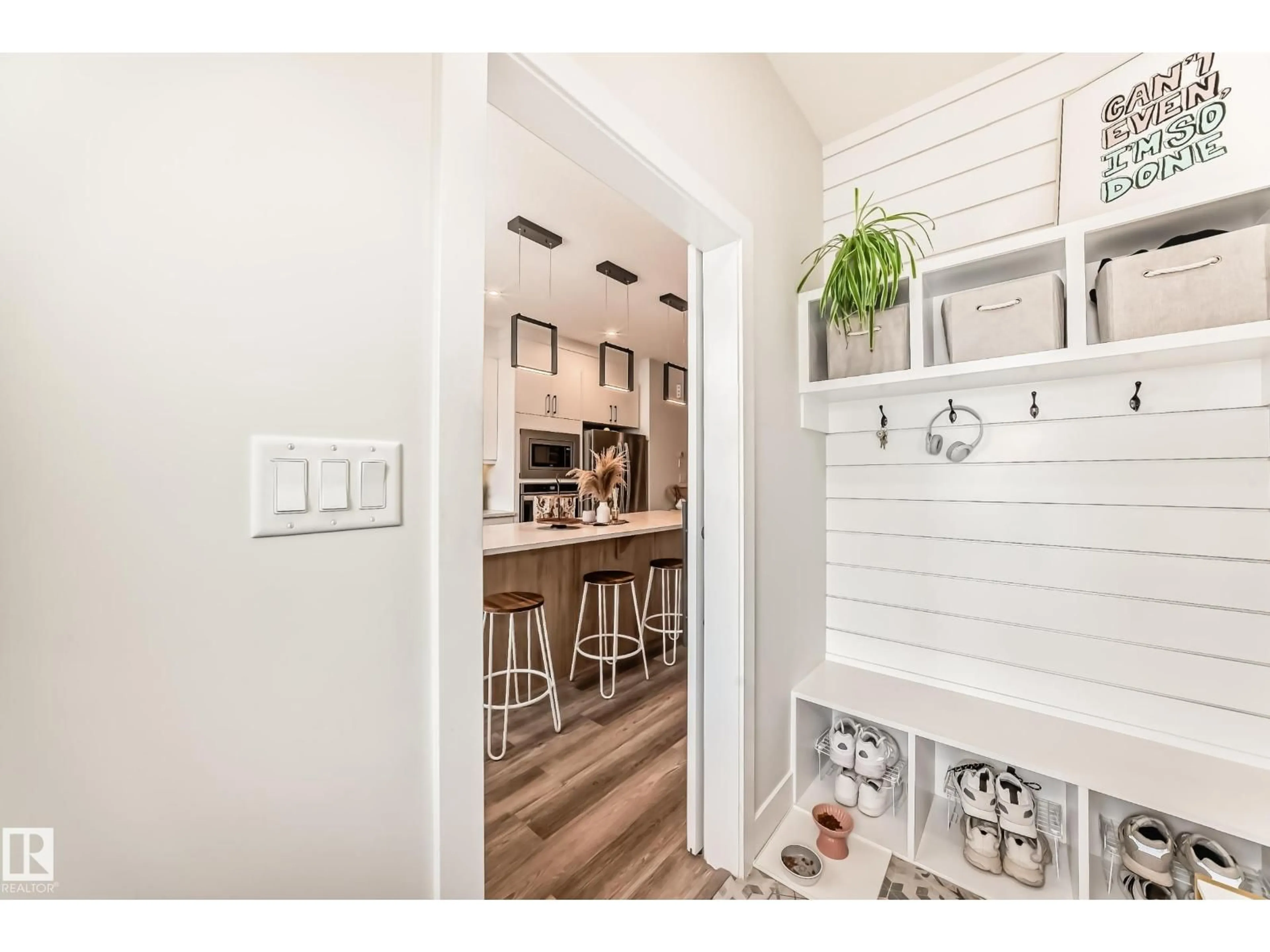 Unknown for 7642 91 AV, Edmonton Alberta T6C1P8