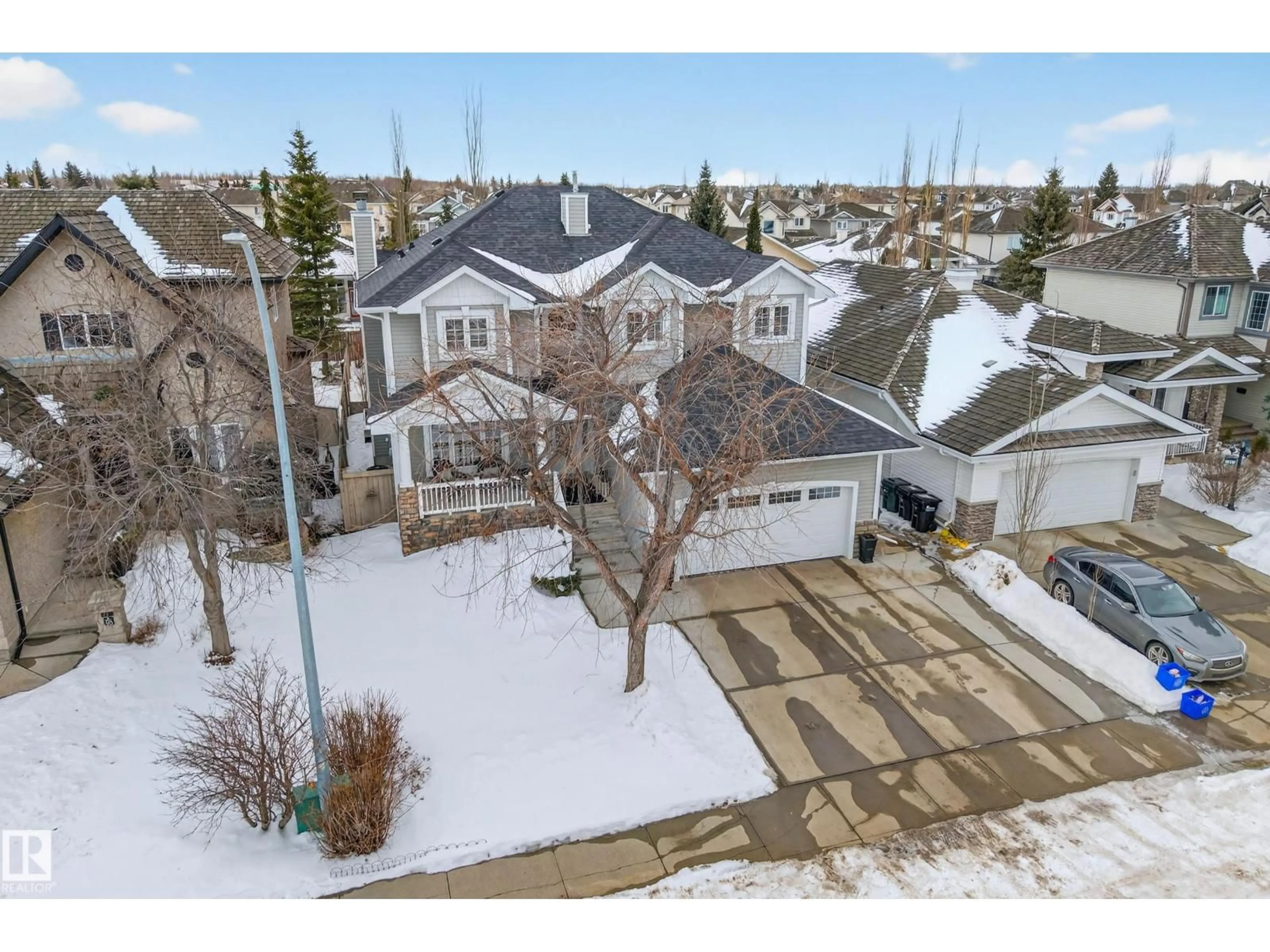 A pic from outside/outdoor area/front of a property/back of a property/a pic from drone, street for HB - 93 NOTTINGHAM, Sherwood Park Alberta T8A6G2