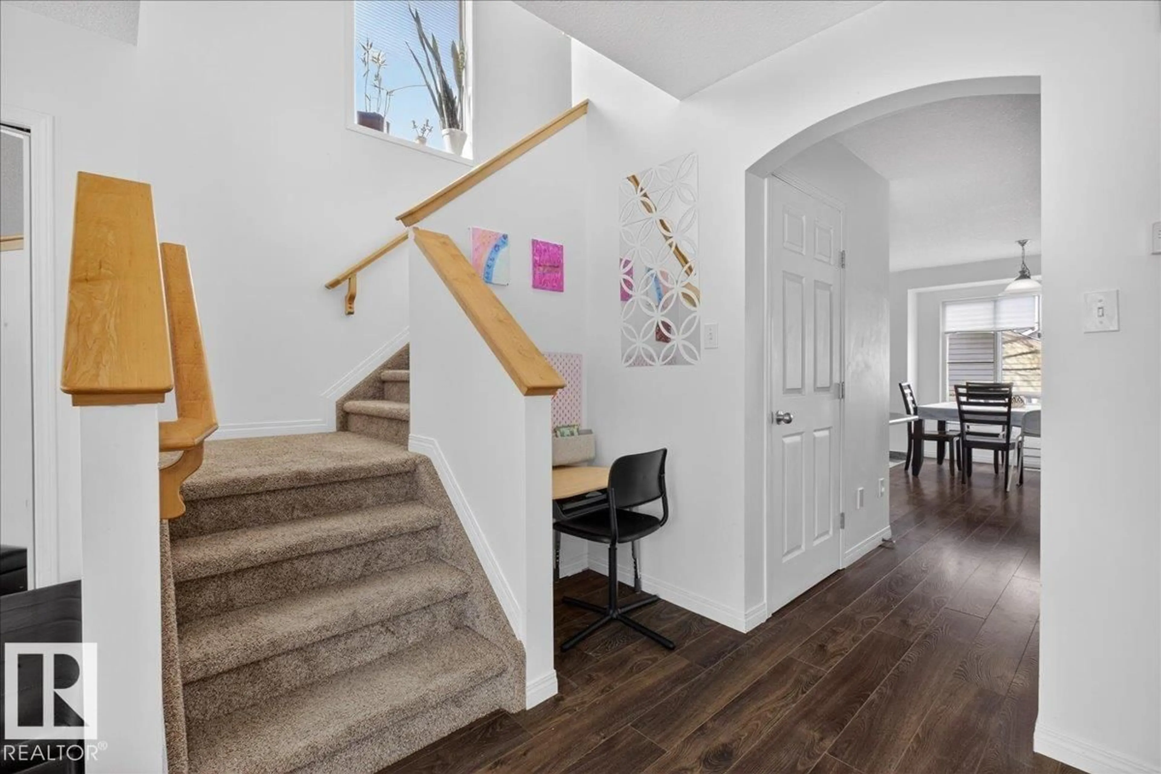 Unknown for 4519 TURNER SQUARE SQ, Edmonton Alberta T6R3E3