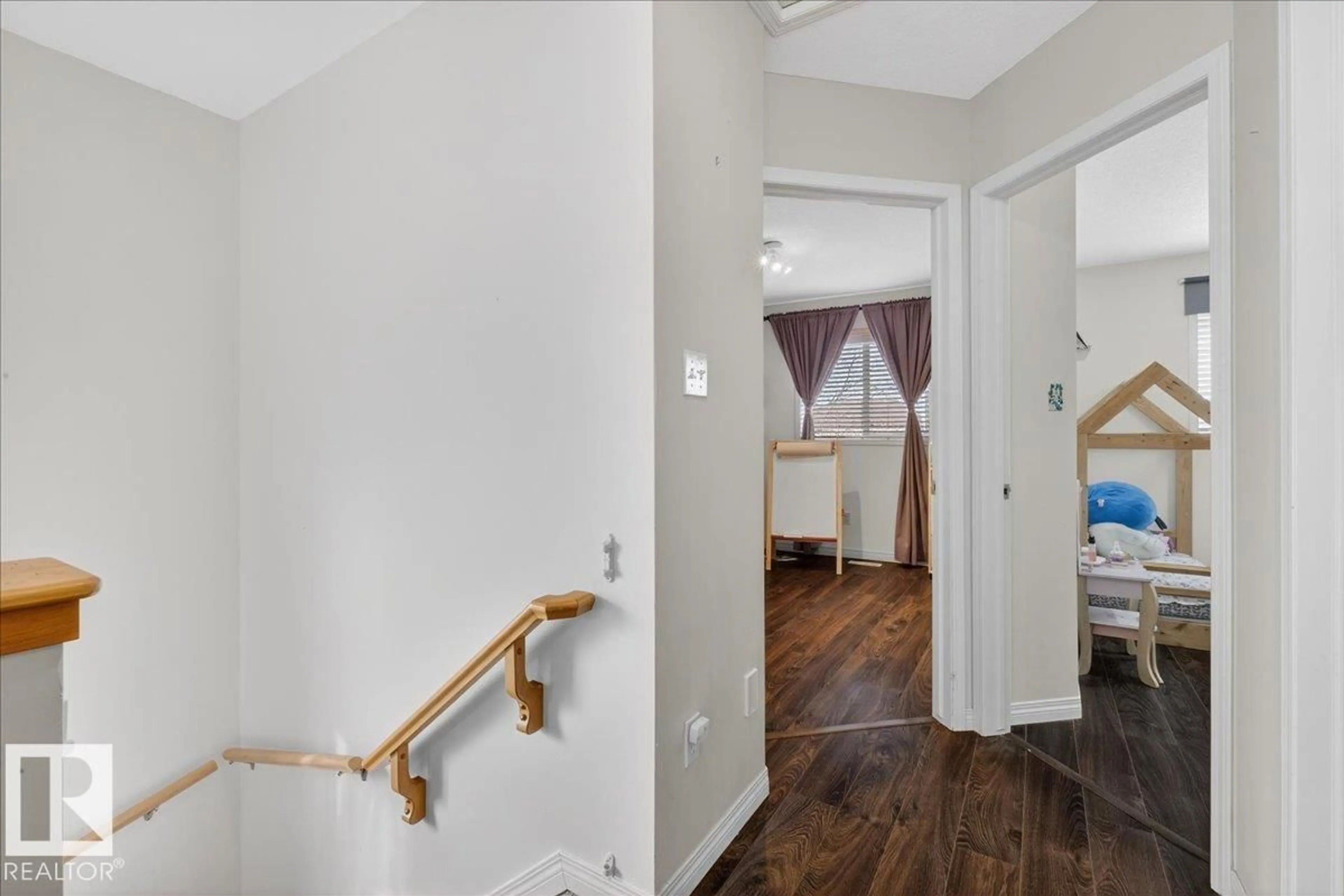 Unknown for 4519 TURNER SQUARE SQ, Edmonton Alberta T6R3E3