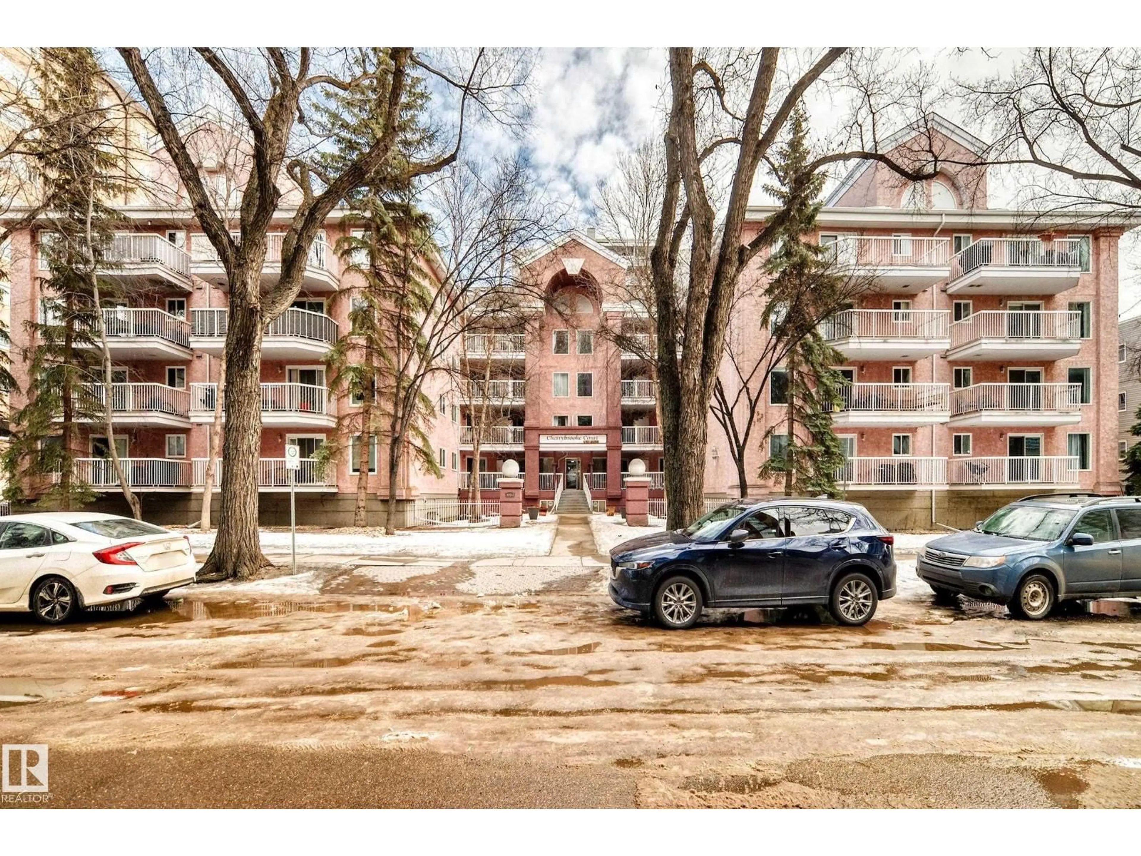 Parking for #304 - 10153 117 ST, Edmonton Alberta T5K1X5