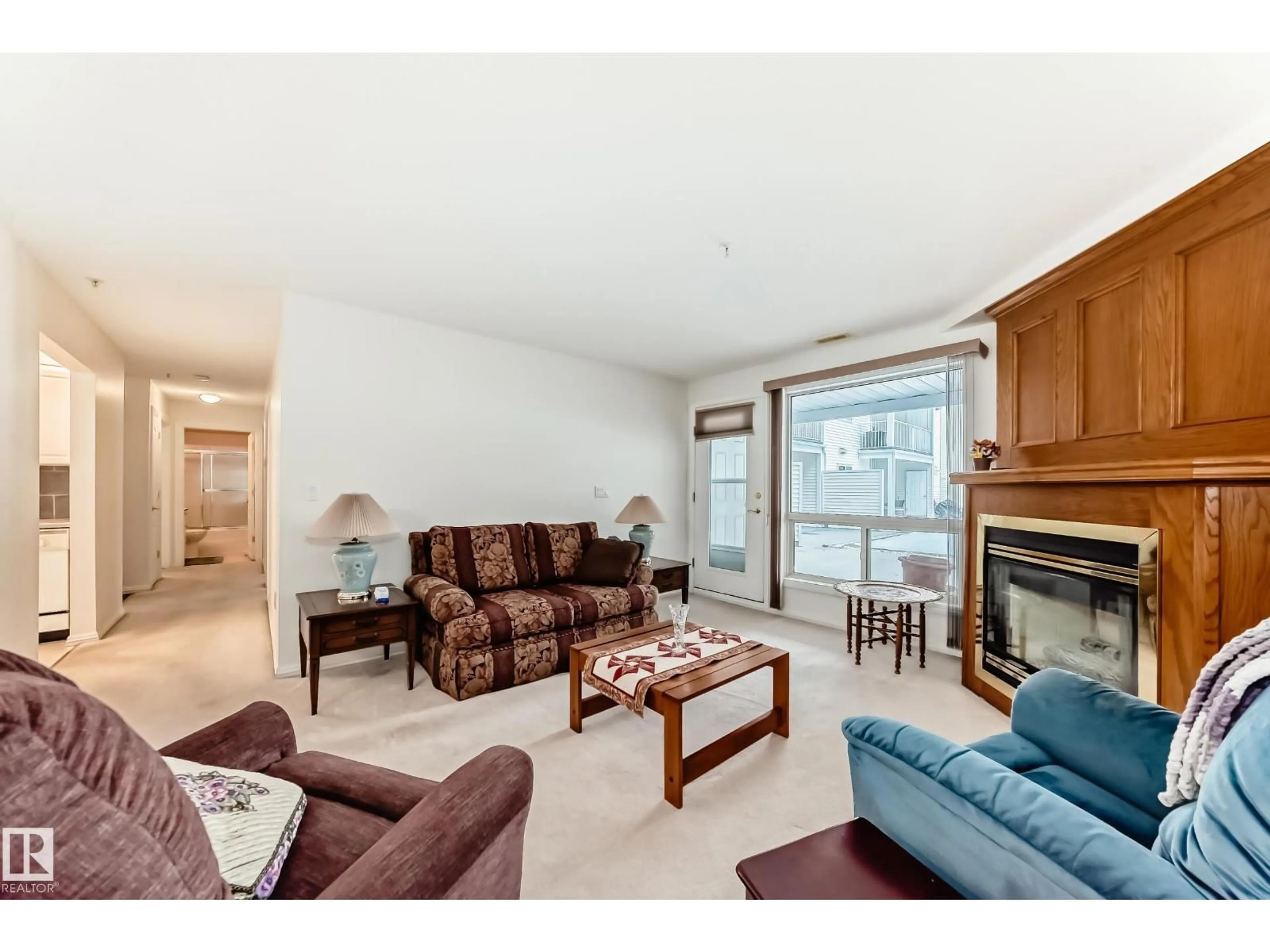 Living room with furniture, unknown for 6220 - 118 FULTON RD, Edmonton Alberta T6A3T4