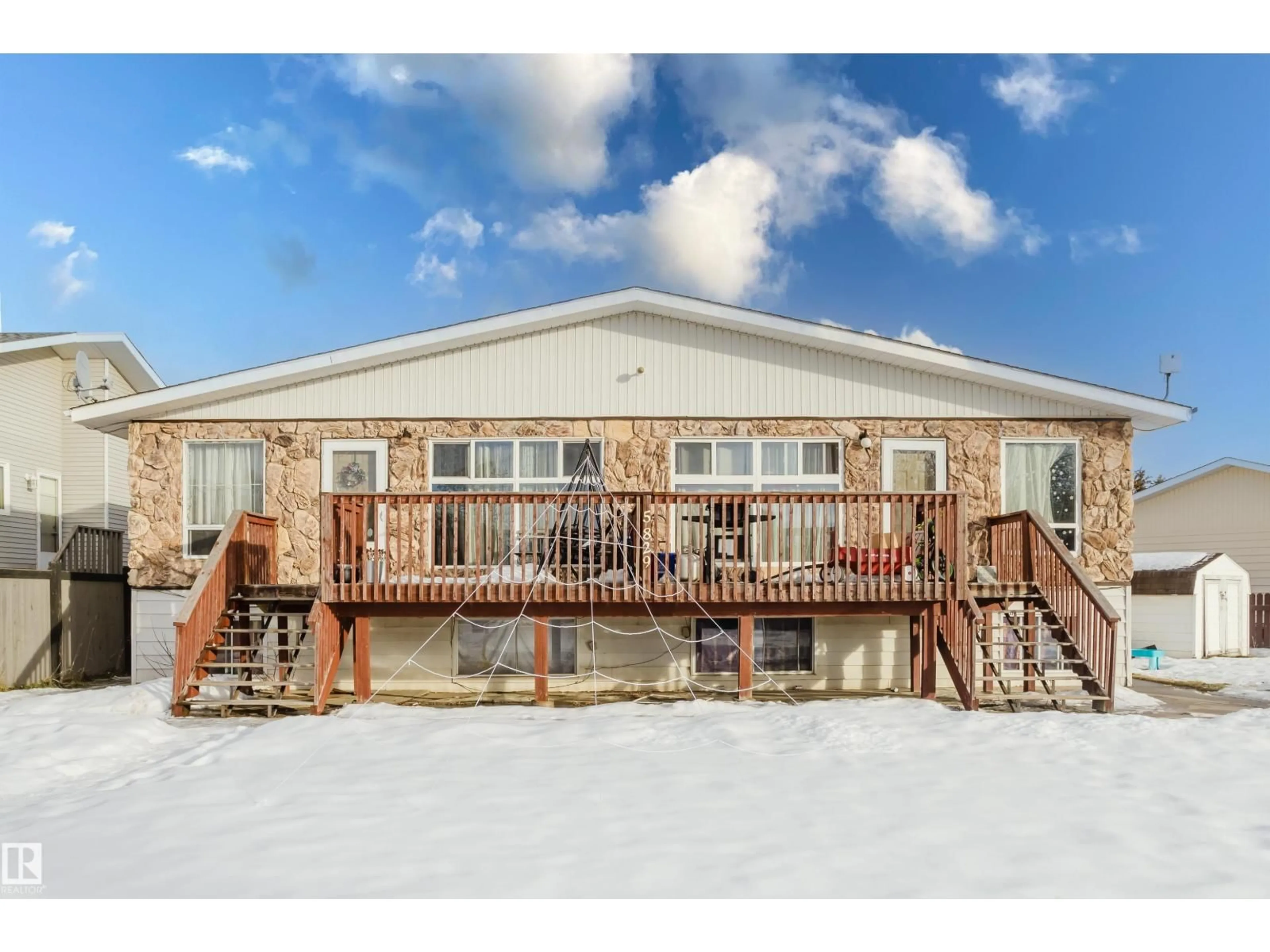 Unknown for 5829 52 ST, Wetaskiwin Alberta T9A2W5