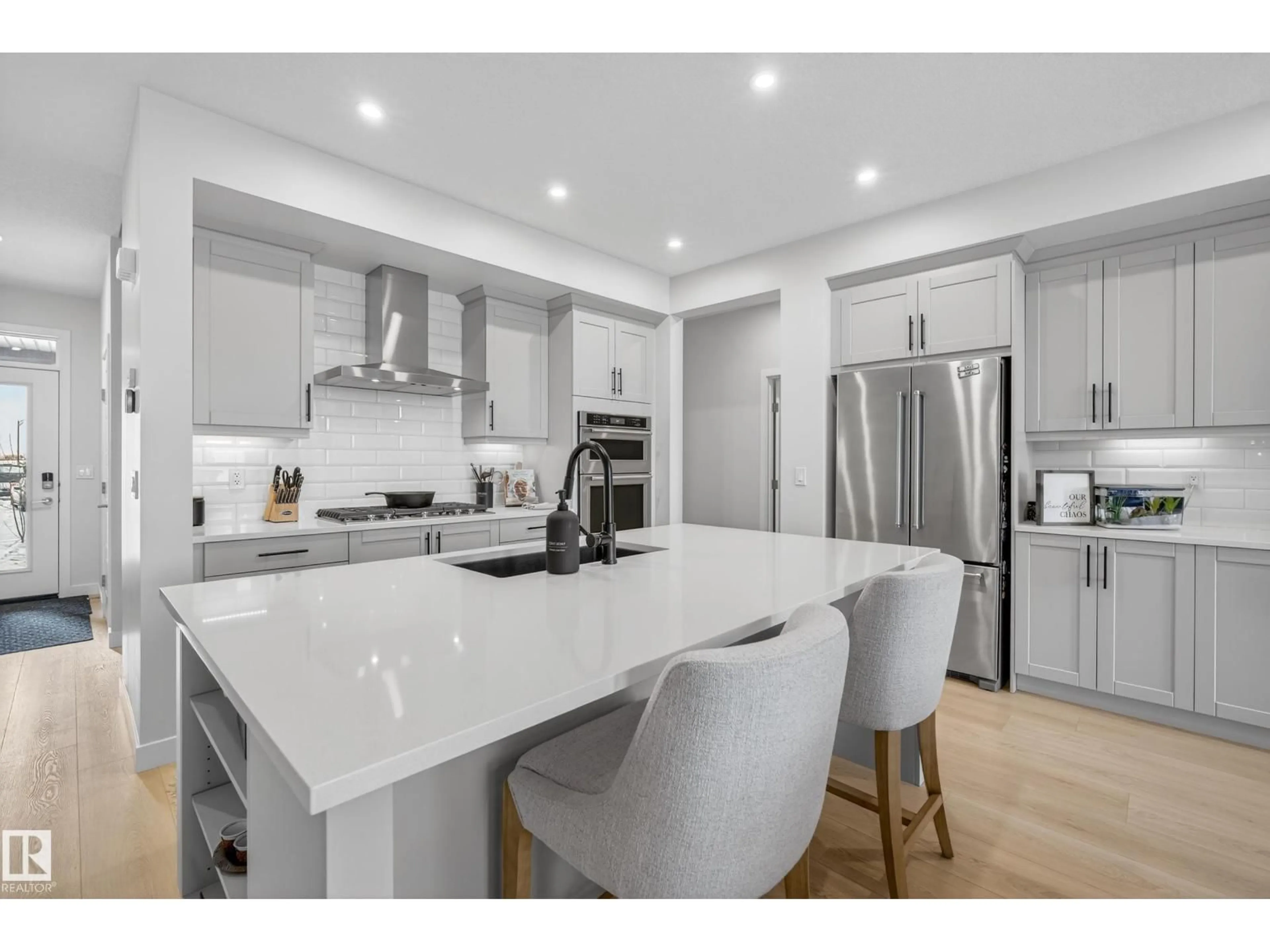 Open concept kitchen, unknown for 19286 22A AV, Edmonton Alberta T6M1P8