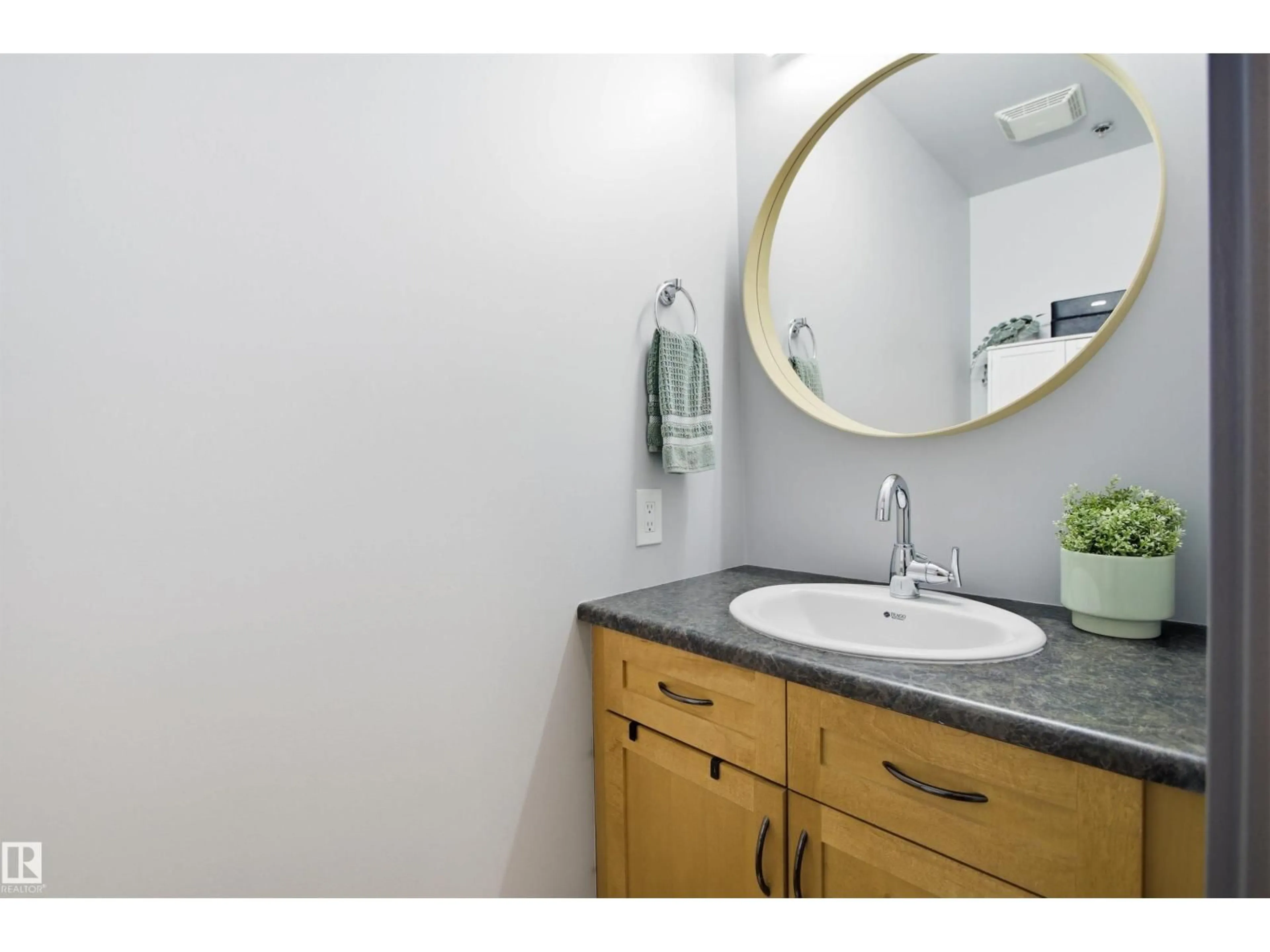 Standard bathroom, unknown for #312 - 9750 94 ST, Edmonton Alberta T6C2E3