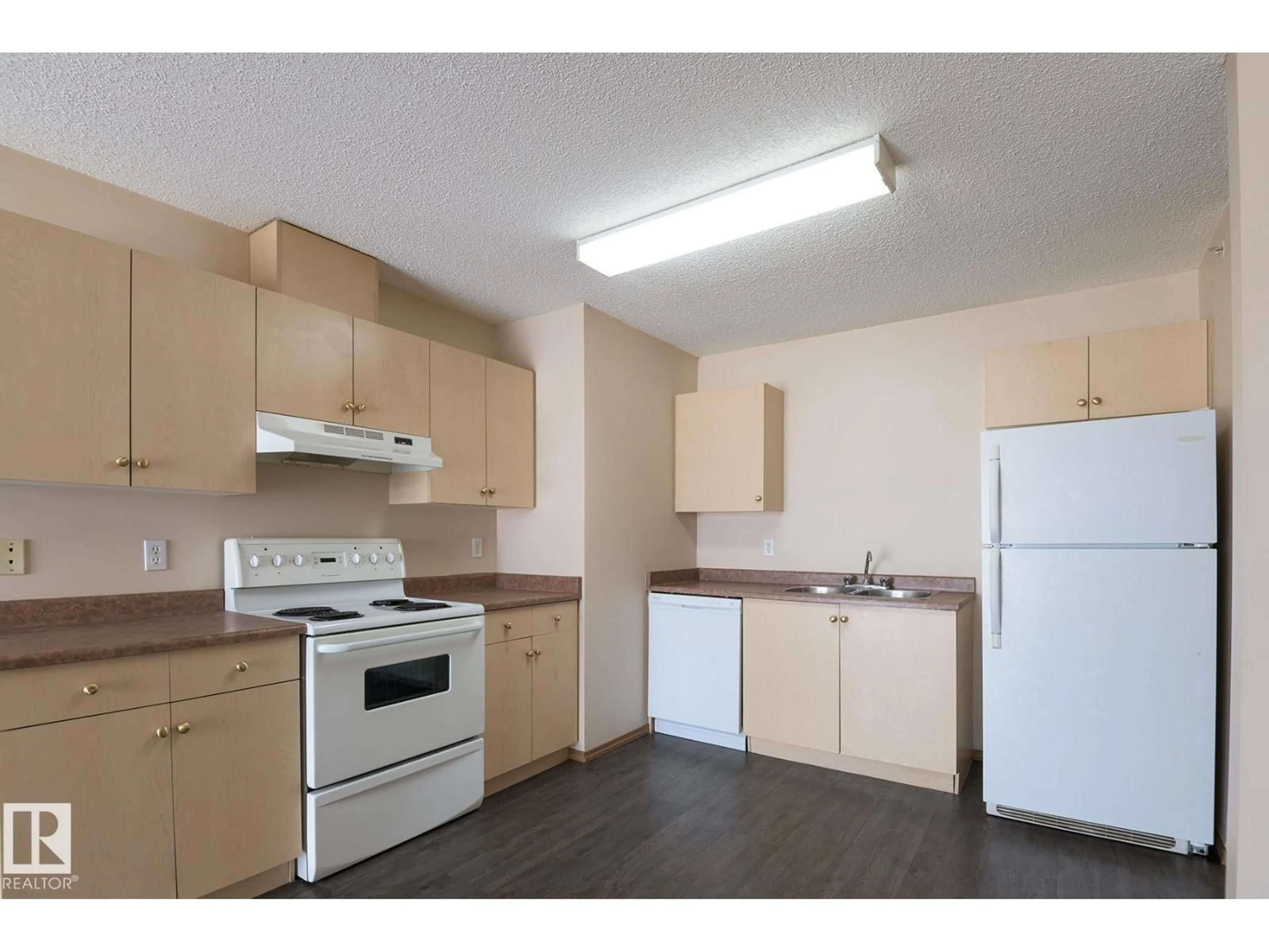 Standard kitchen, unknown for 405B - 260 SPRUCE RIDGE RD, Spruce Grove Alberta T7X0A1