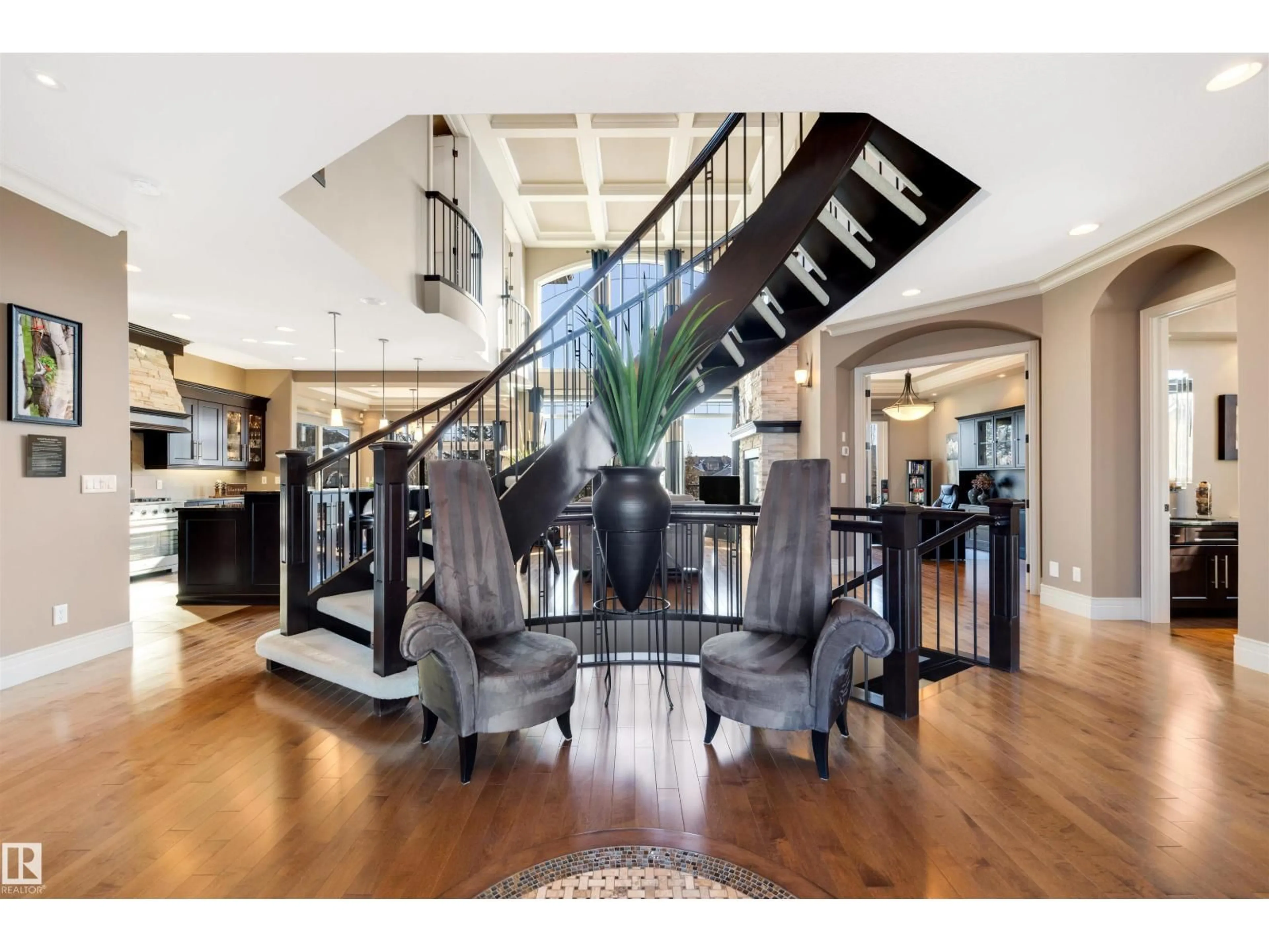 Indoor foyer for 33 54403 RGE ROAD 251, Rural Sturgeon County Alberta T8T0B5