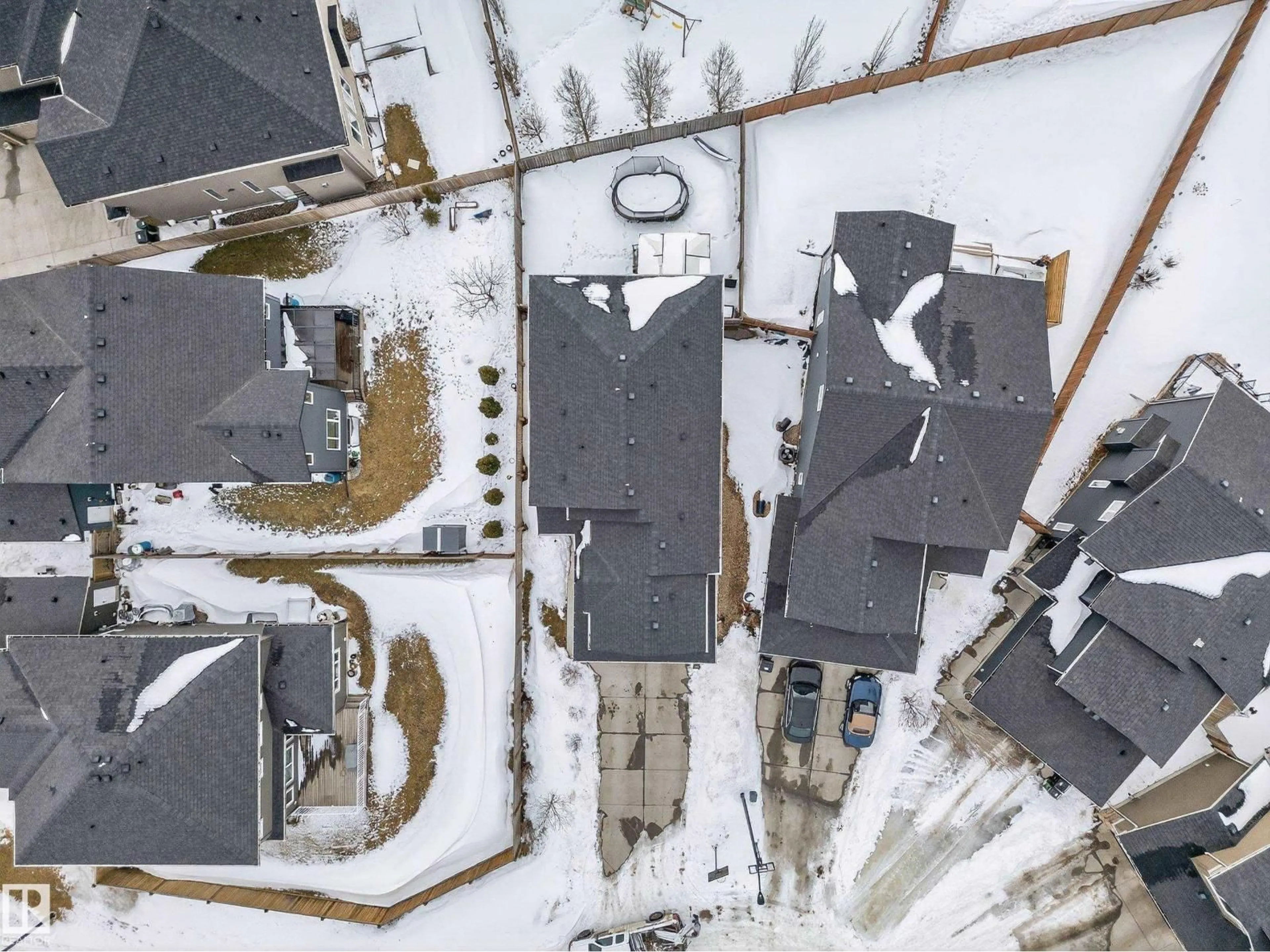 A pic from outside/outdoor area/front of a property/back of a property/a pic from drone, street for SW - 1907 ADAMSON TC, Edmonton Alberta T6W2N7