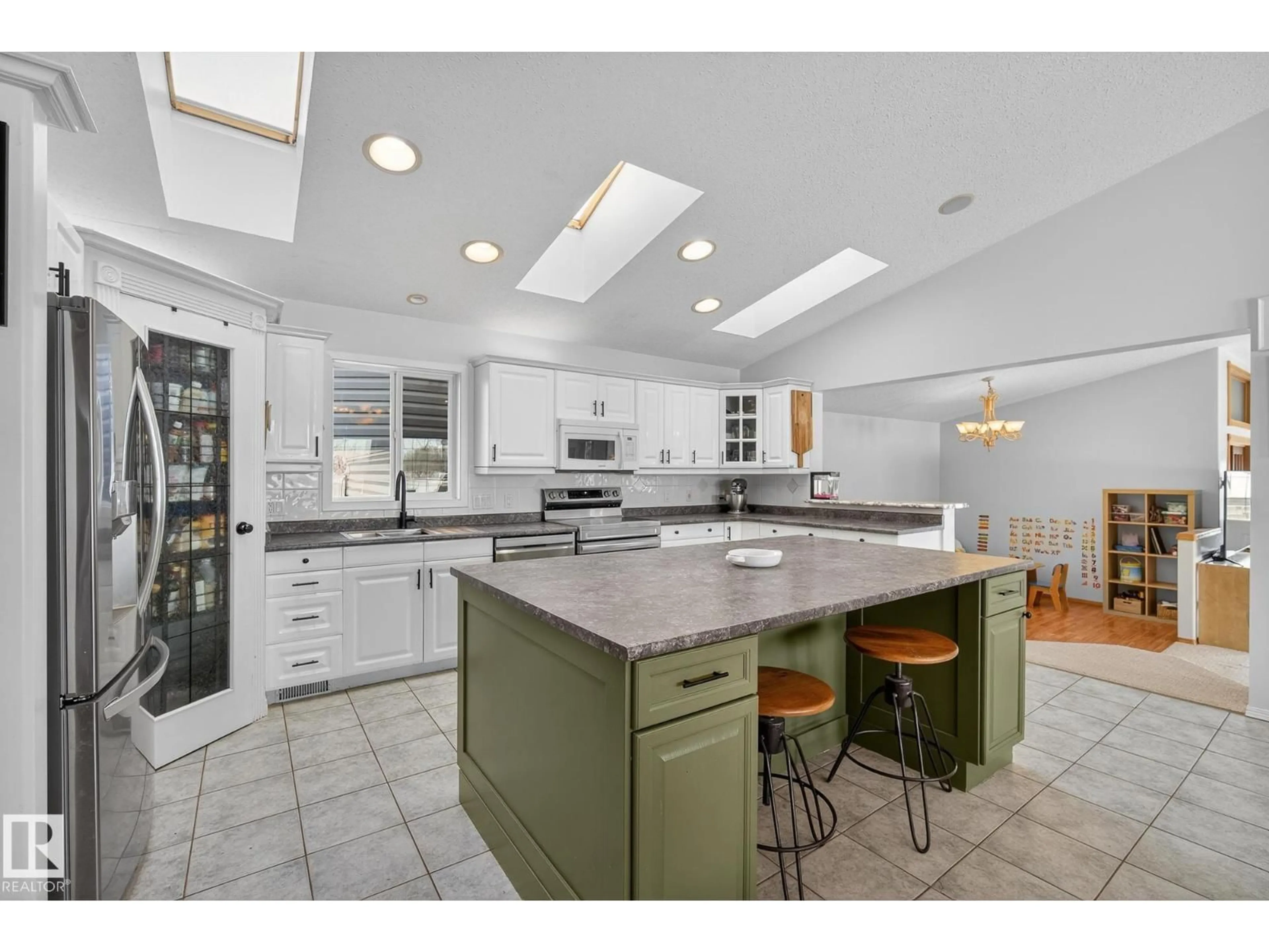 Open concept kitchen, ceramic/tile floor for 25206 SH 651, Rural Sturgeon County Alberta T0G1L1