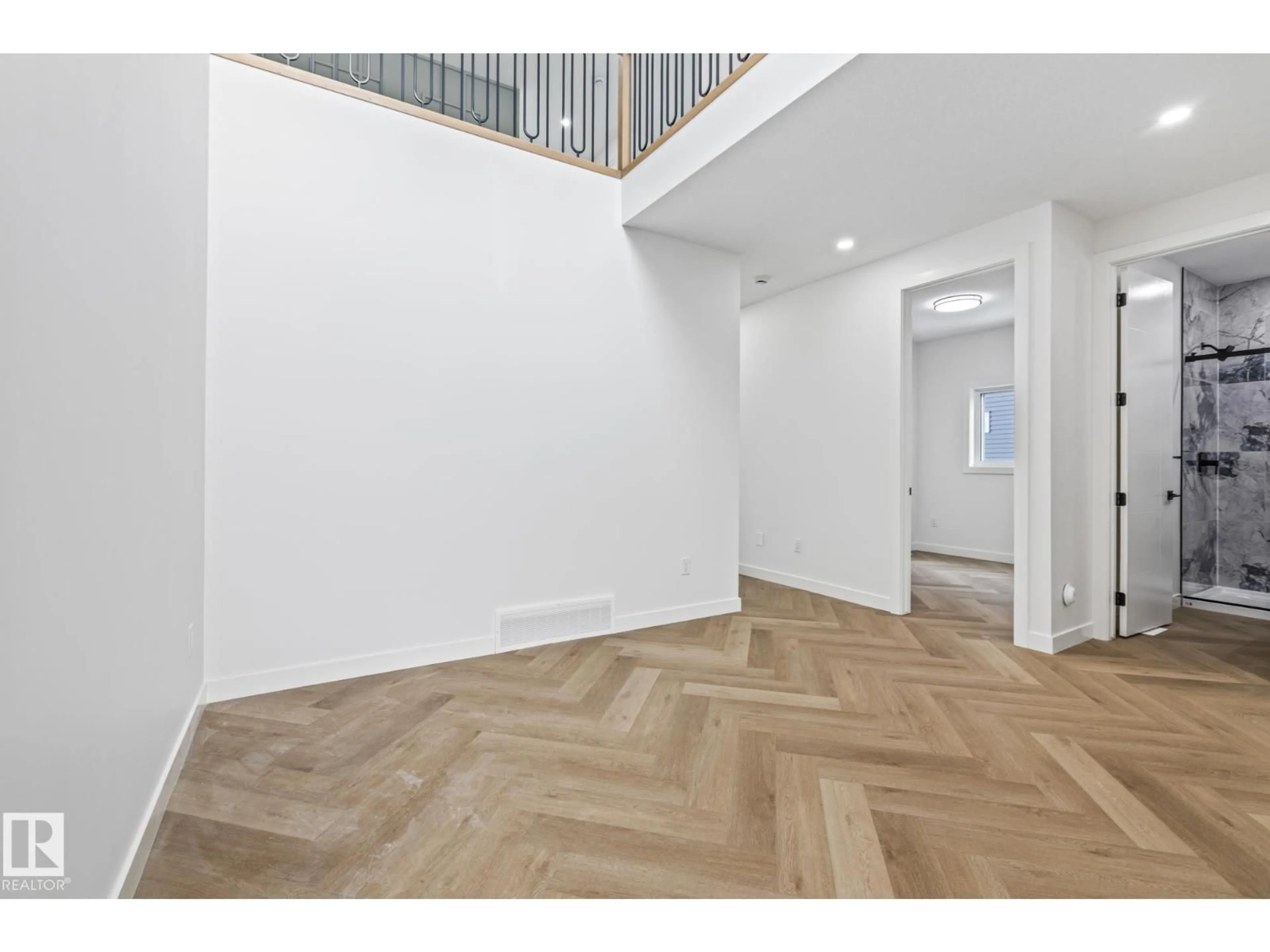 Unknown for 416 PINE PT, Leduc Alberta T9E1S7