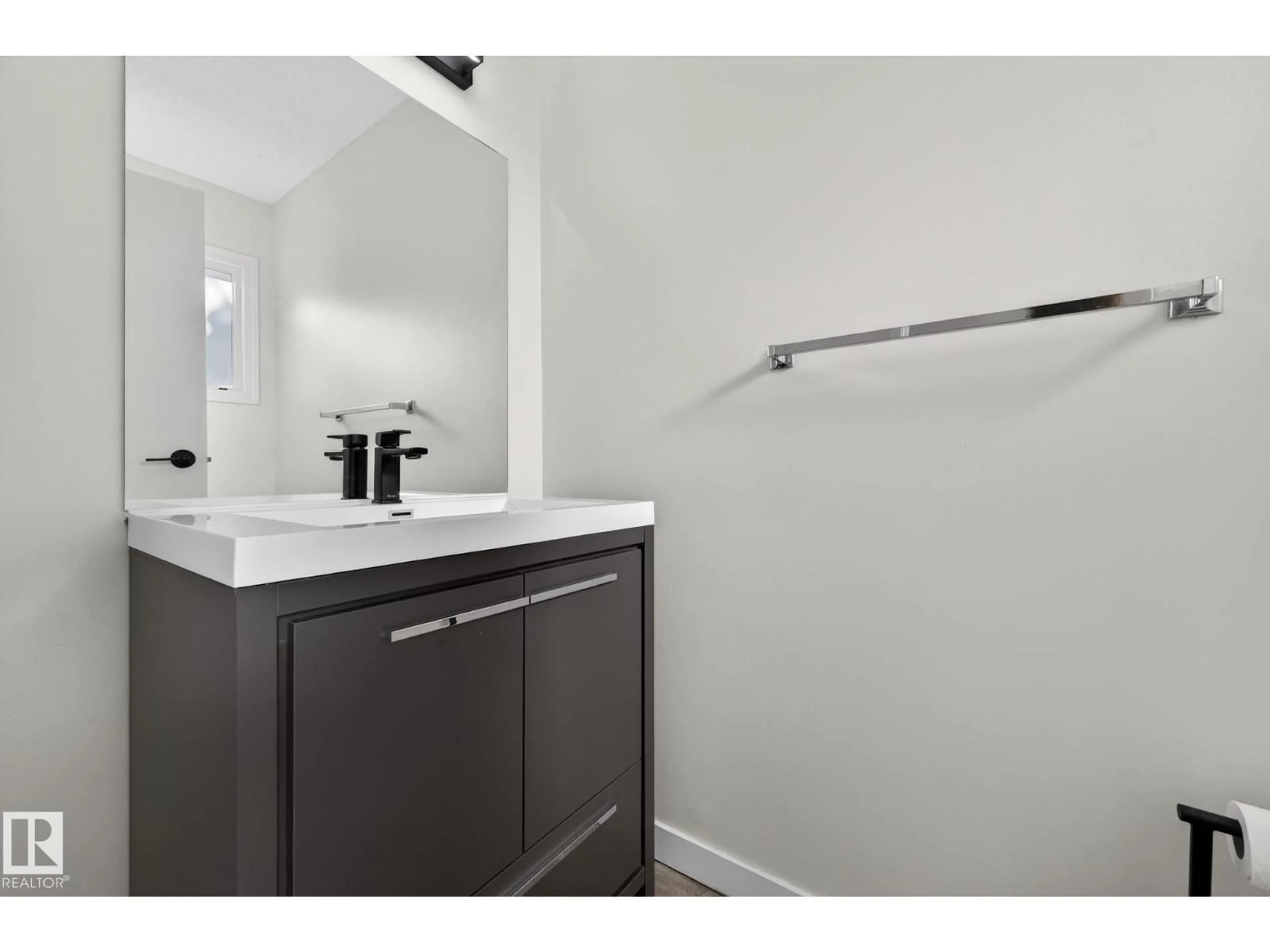 Standard bathroom, unknown for NW - 9969 171 AVENUE, Edmonton Alberta T5X4X2