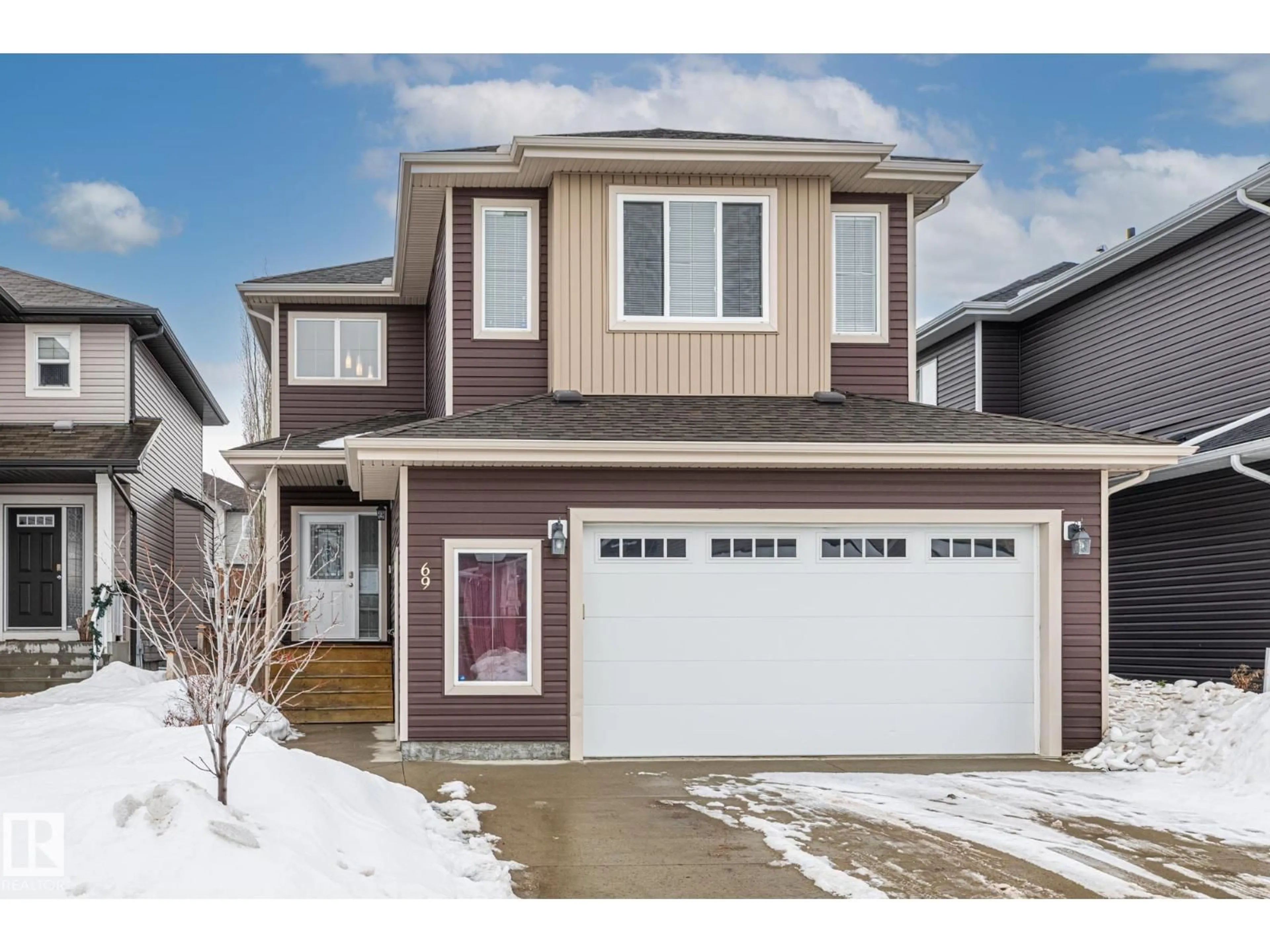 Home with vinyl exterior material, street for 69 CYPRESS LI, Fort Saskatchewan Alberta T8L0H3