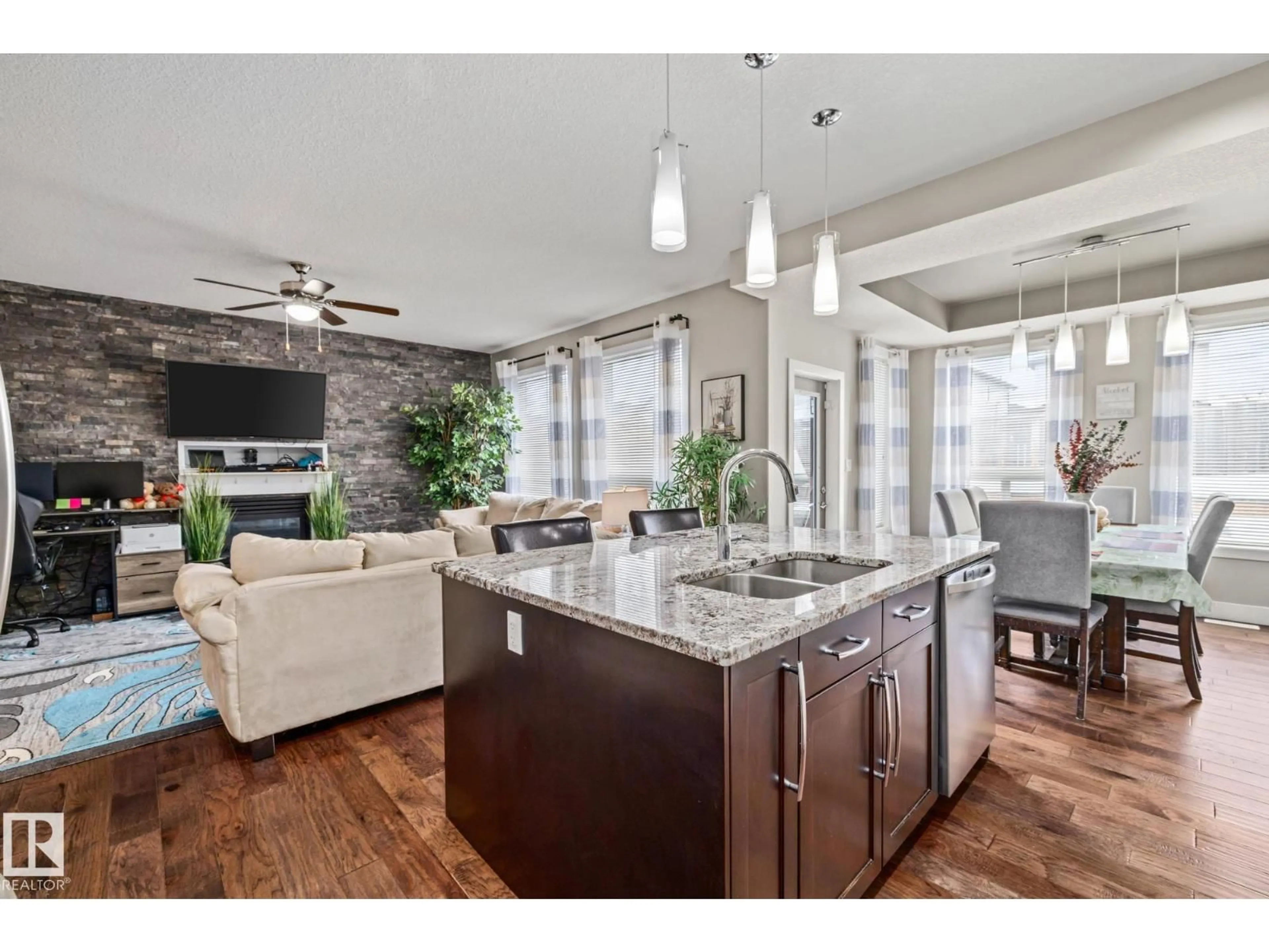 Open concept kitchen, unknown for 69 CYPRESS LI, Fort Saskatchewan Alberta T8L0H3