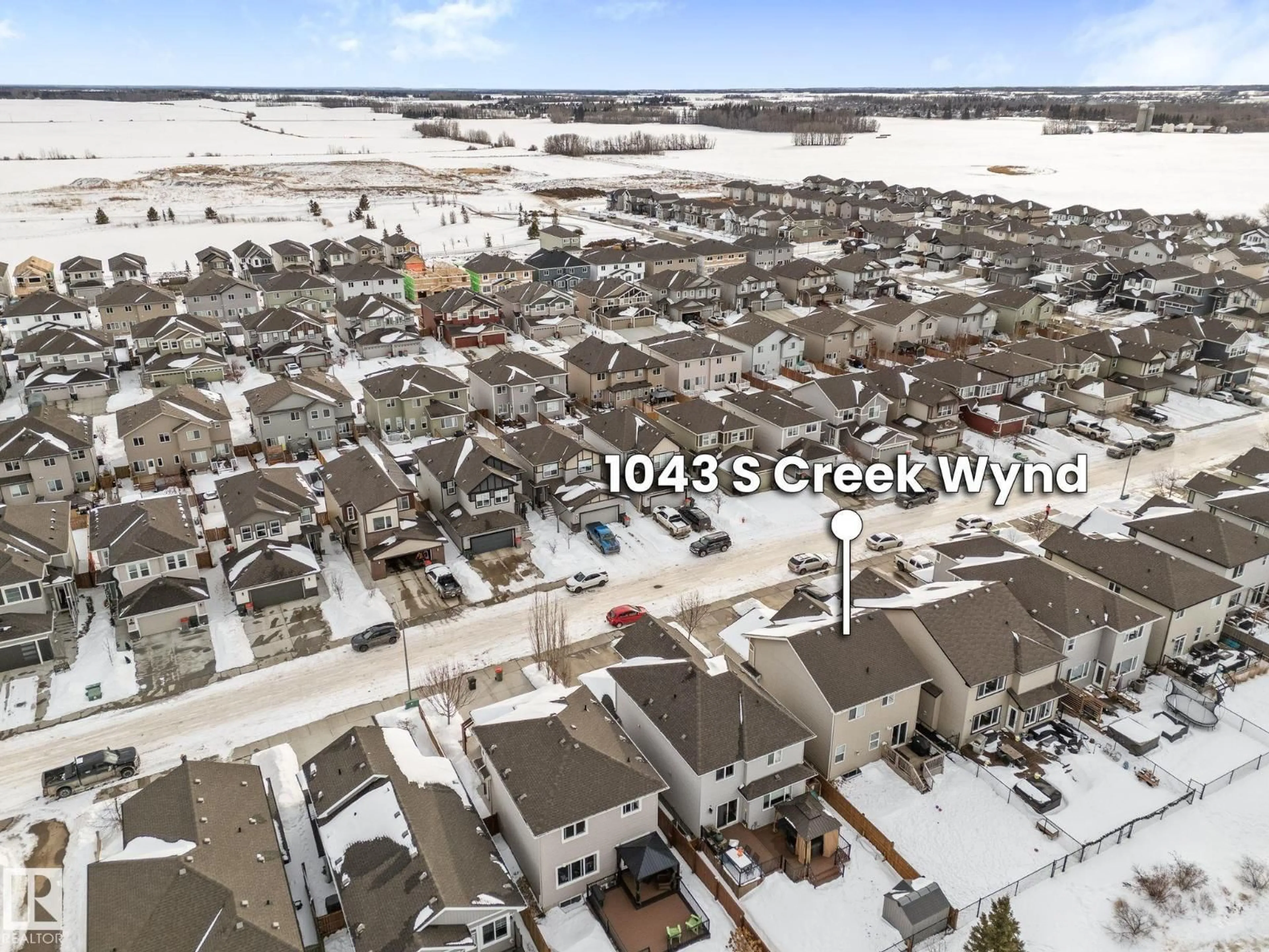 A pic from outside/outdoor area/front of a property/back of a property/a pic from drone, unknown for 1043 SOUTH CREEK WD, Stony Plain Alberta T7Z0C9